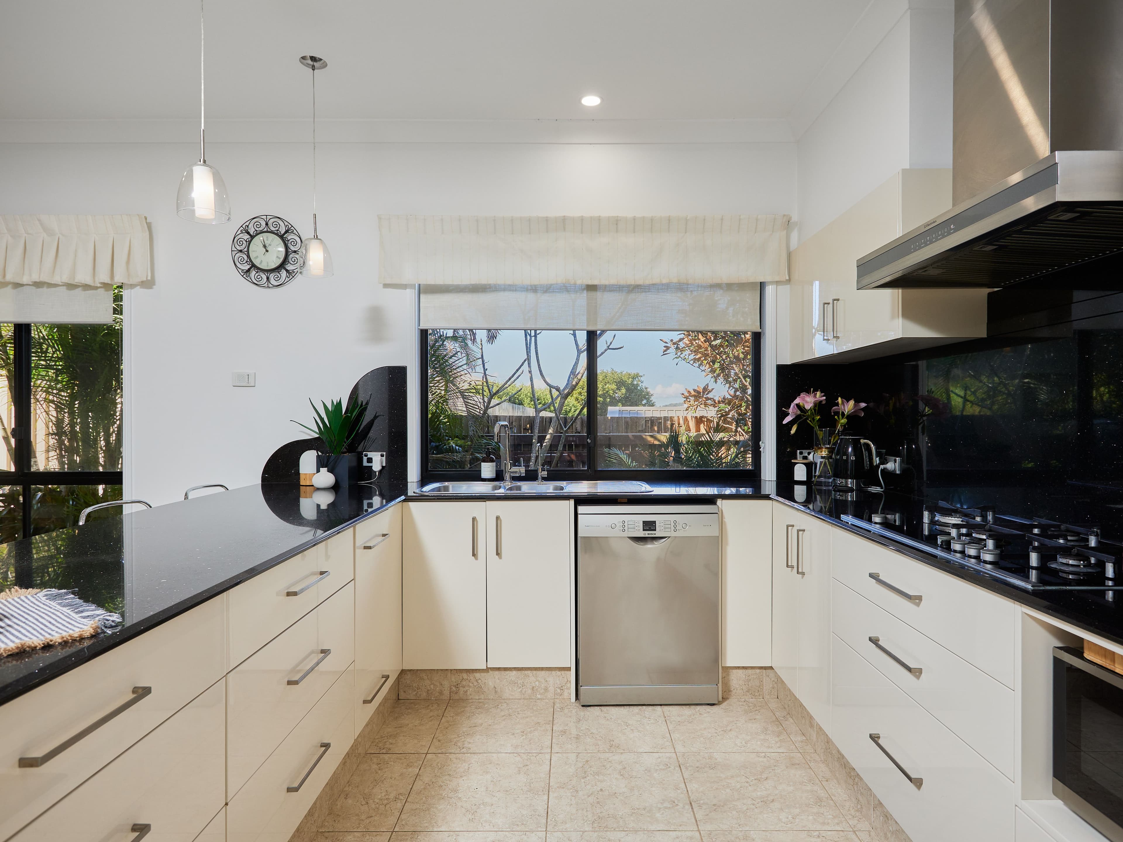 11 Cardrona Crescent, Ormeau Hills QLD 4208, Ormeau Hills - Thumbnail 4