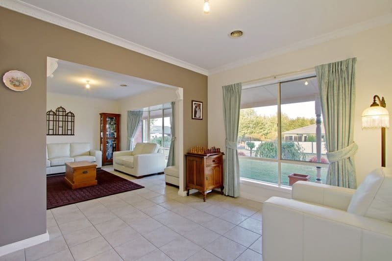 61 THE GATEWAY, LILYDALE VIC 3140, Lilydale - Thumbnail 3