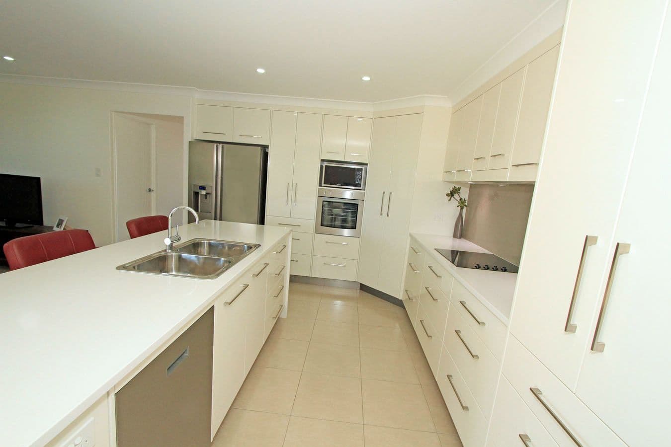 6 Bates Court, GRACEMERE QLD 4702, Gracemere - Thumbnail 2