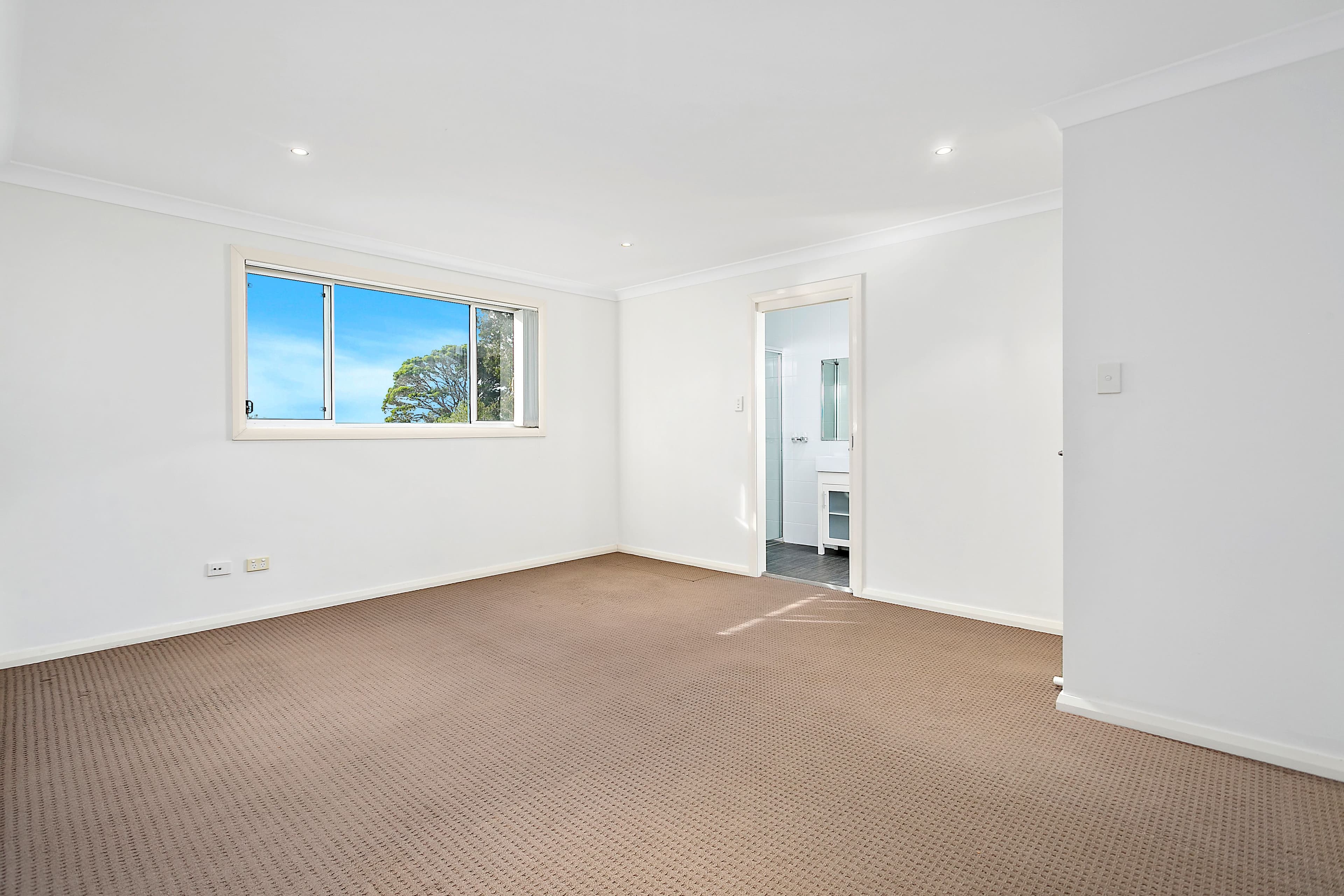 36 Wentworth Street, Oak Flats - Thumbnail 4