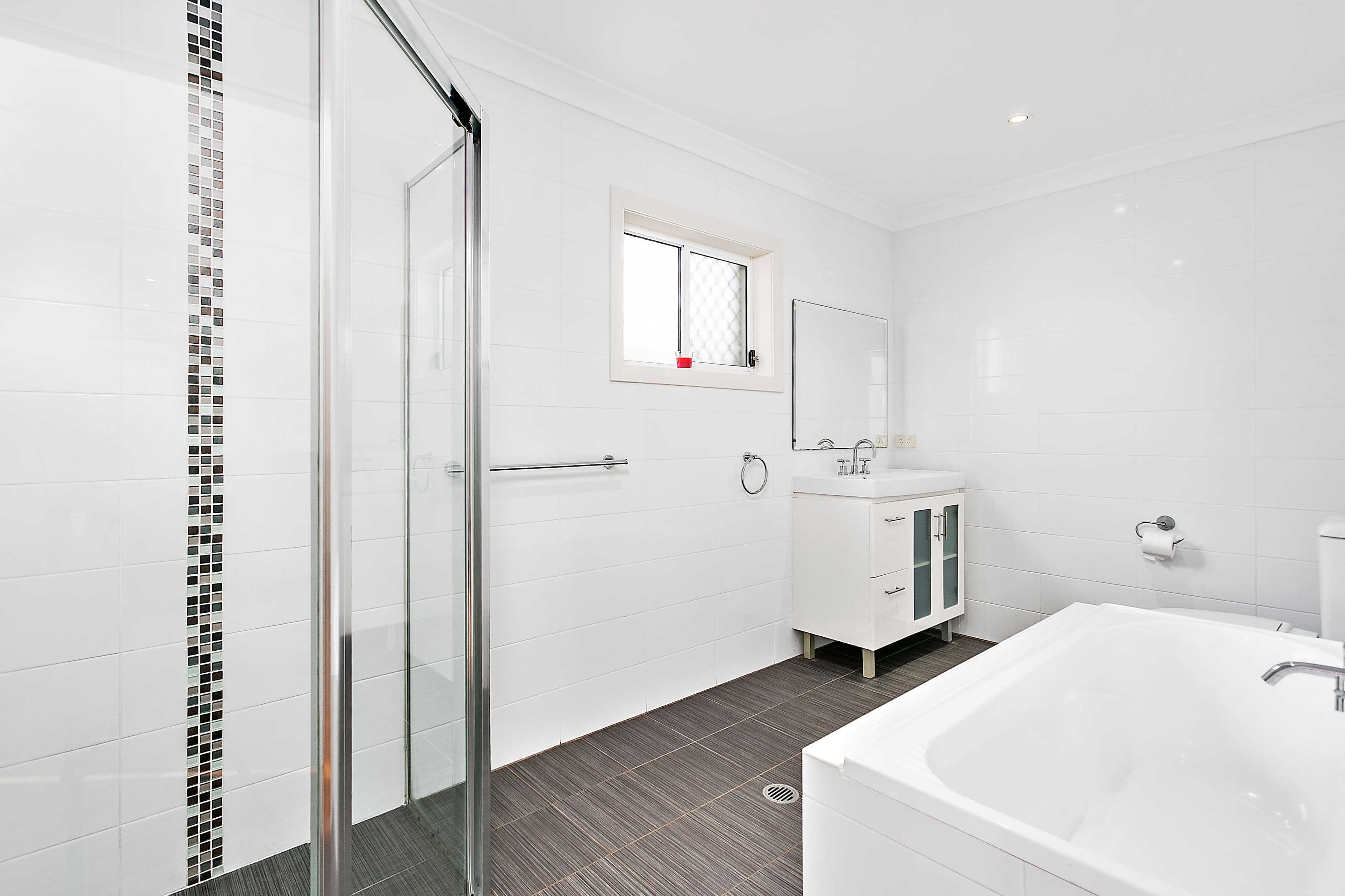 36 Wentworth Street, Oak Flats - Thumbnail 5