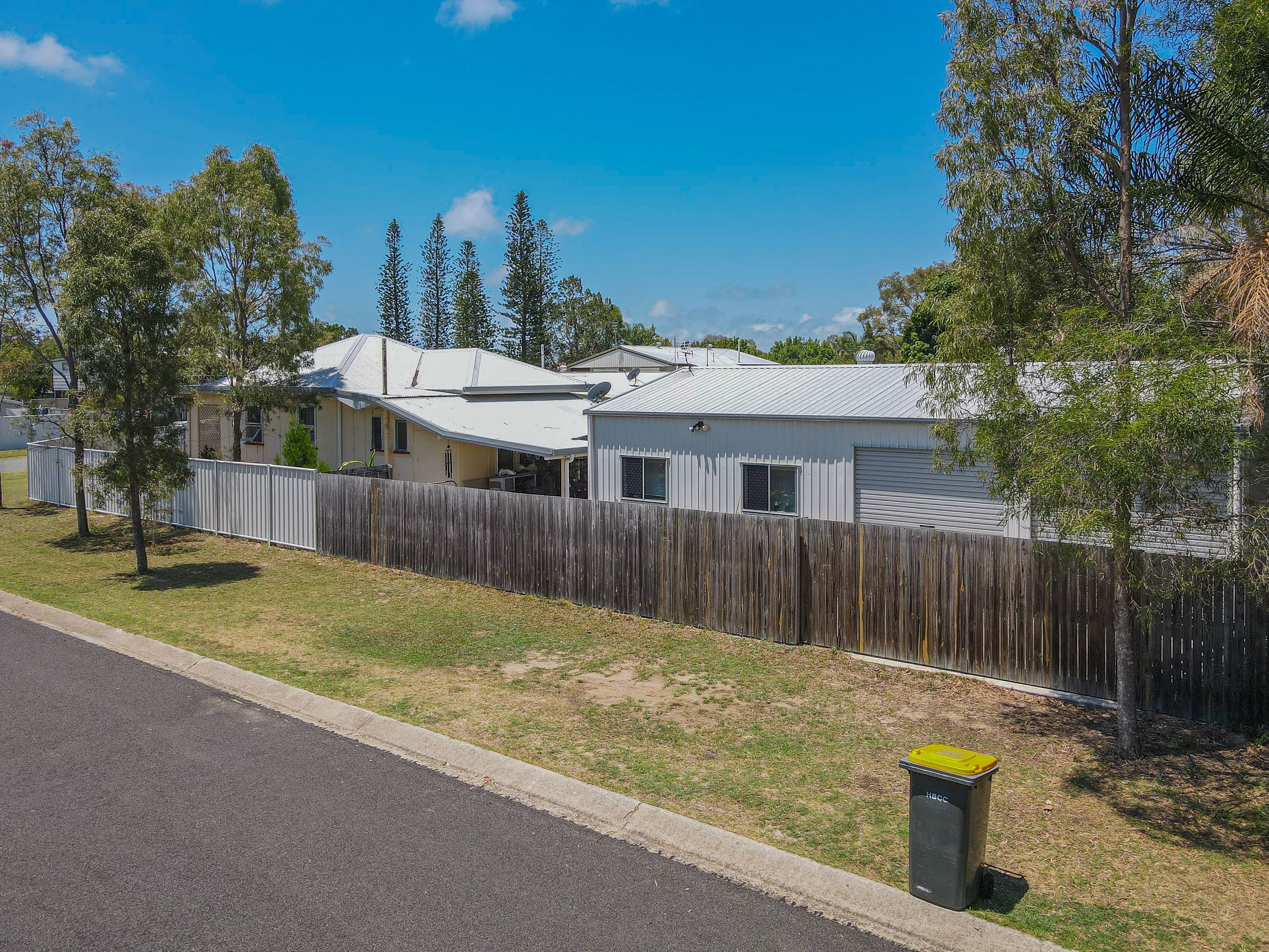 25 Cunningham, Torquay QLD 4655, Torquay - Thumbnail 2