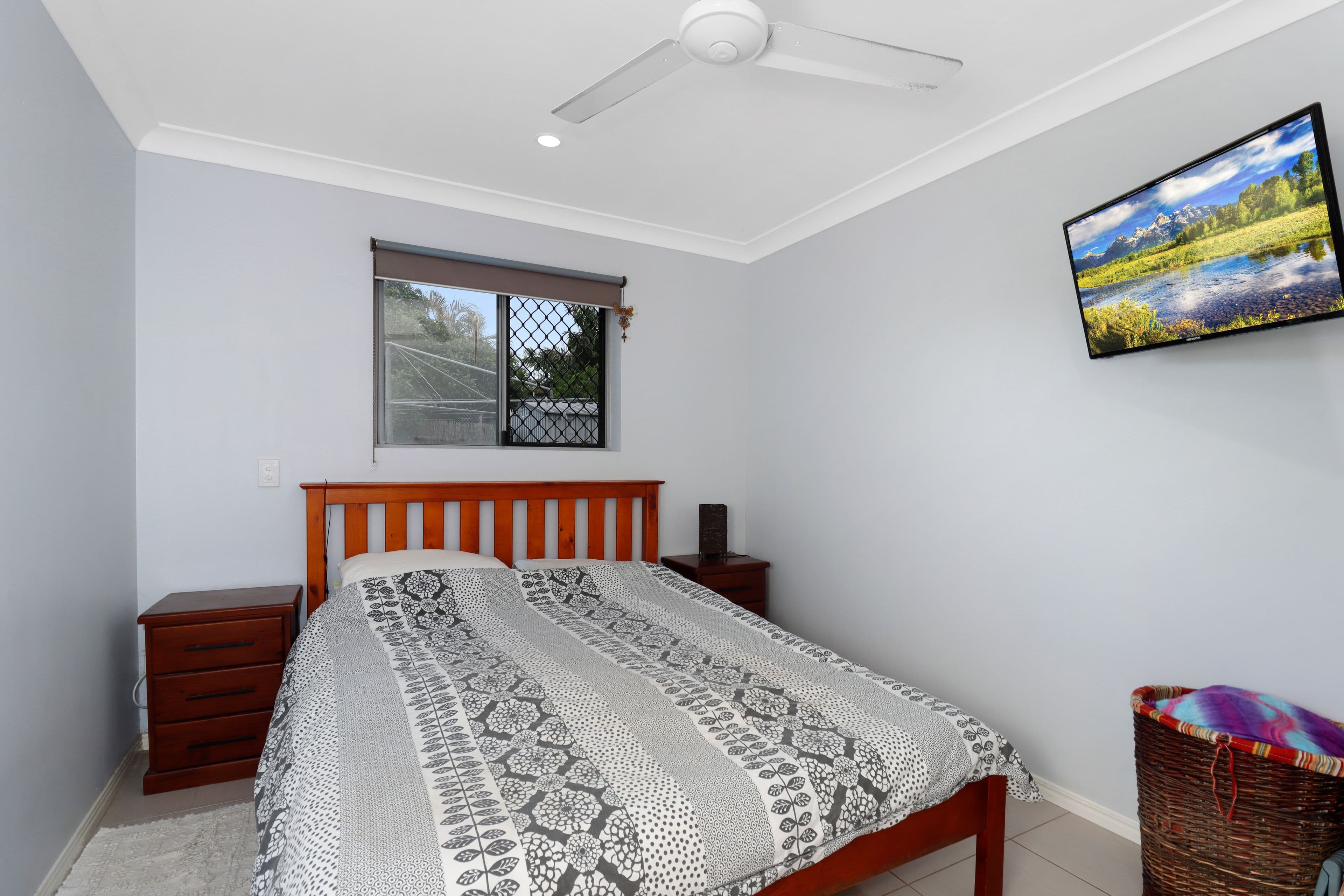 25 Cunningham, Torquay QLD 4655, Torquay - Thumbnail 4