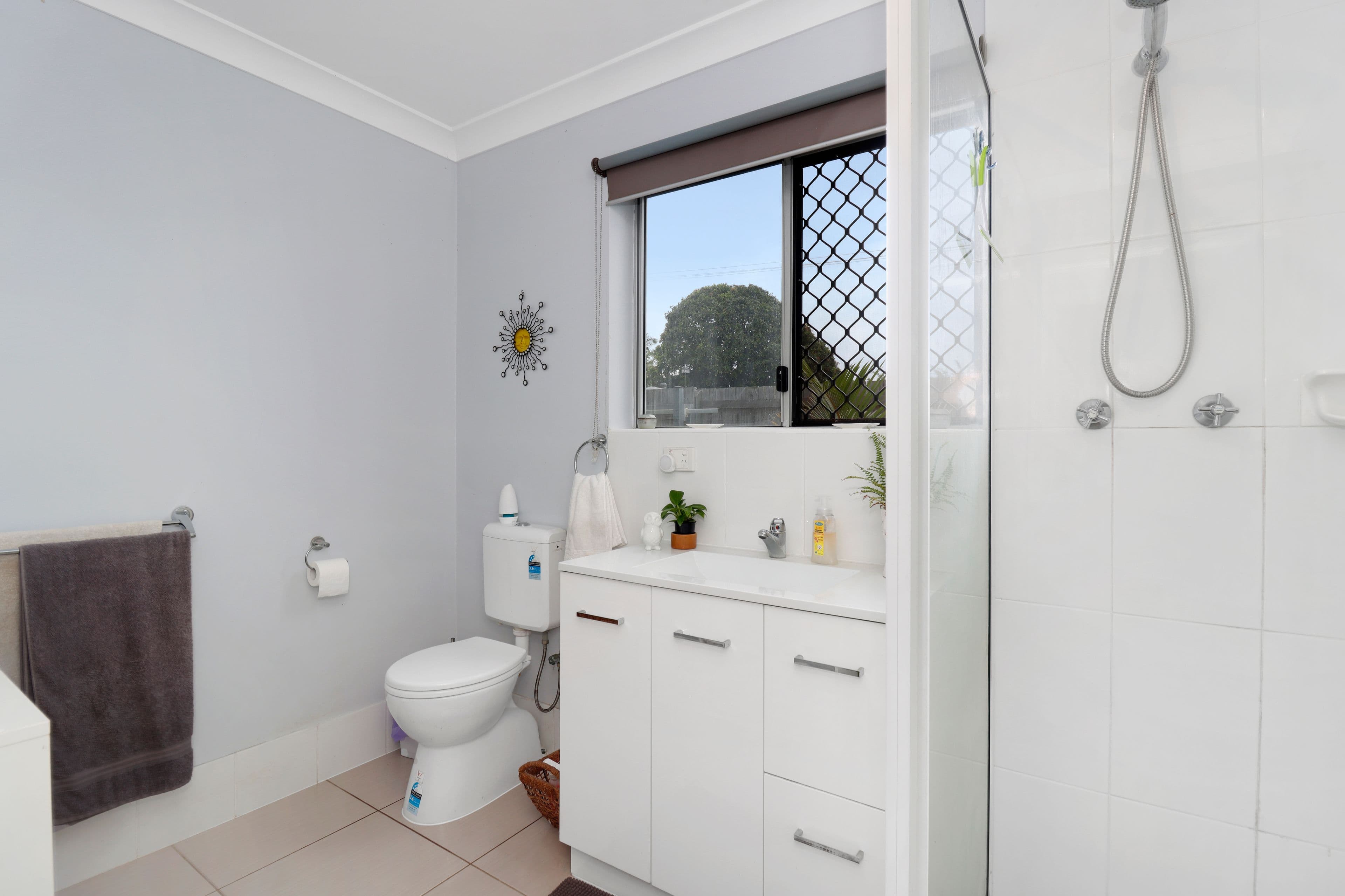 25 Cunningham, Torquay QLD 4655, Torquay - Thumbnail 6