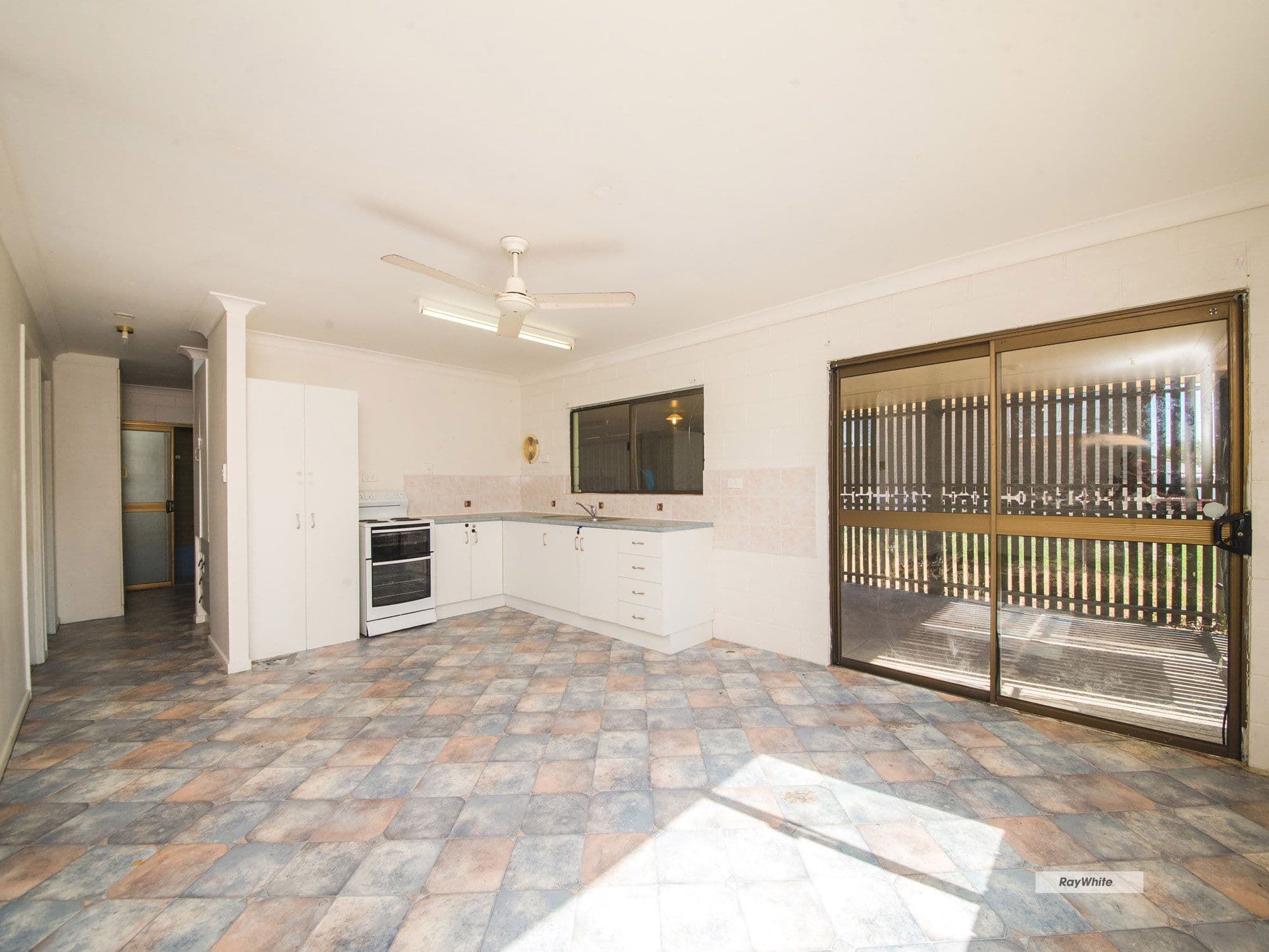 1/25 Rayner Street, Altona - Thumbnail 3