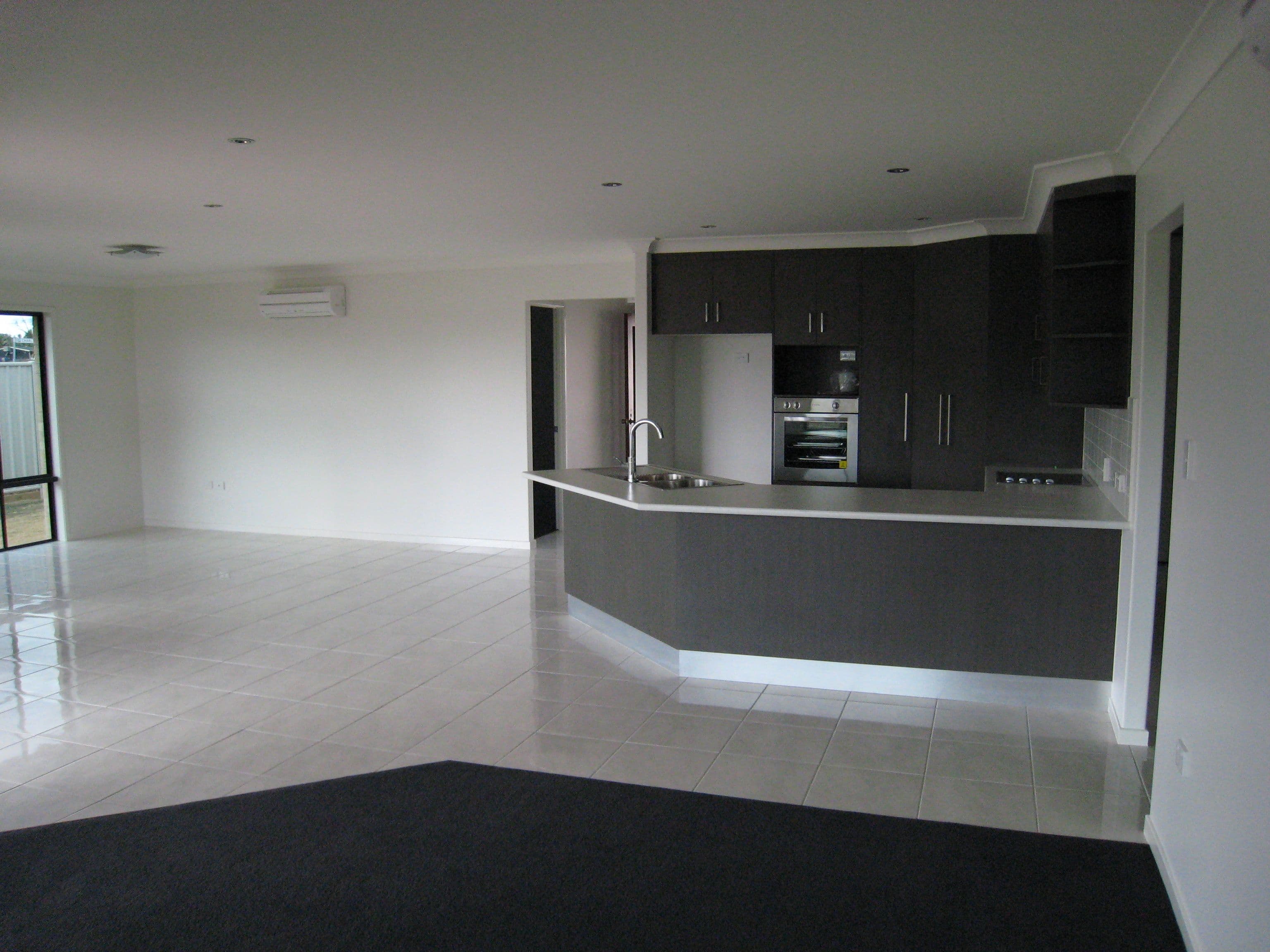 23 Glovar Street, Emerald QLD 4720, Emerald - Thumbnail 3