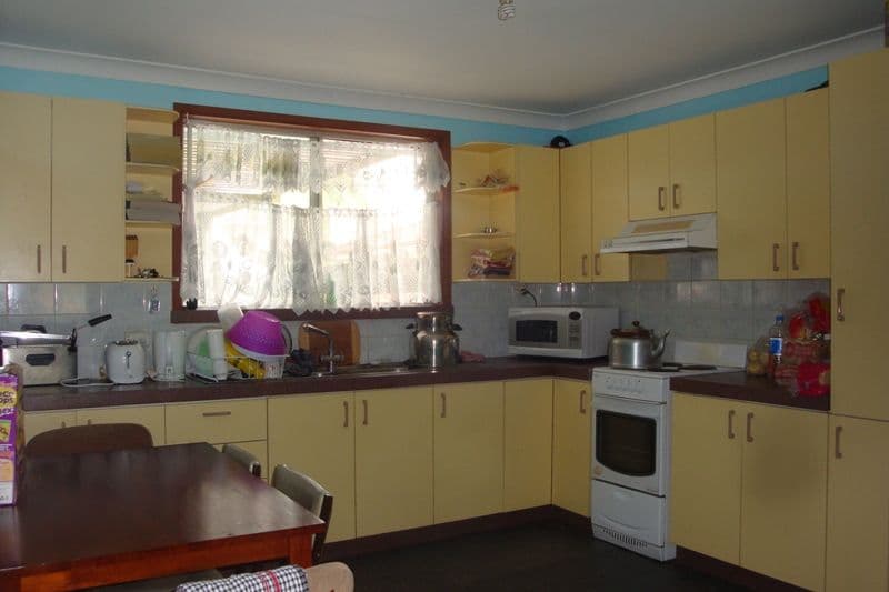 229 Prairievale Road, BOSSLEY PARK NSW 2176, Bossley Park - Thumbnail 4