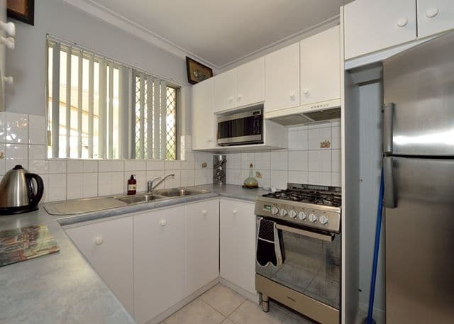 8 Coomel Close, HILLMAN WA 6168, Hillman - Thumbnail 2