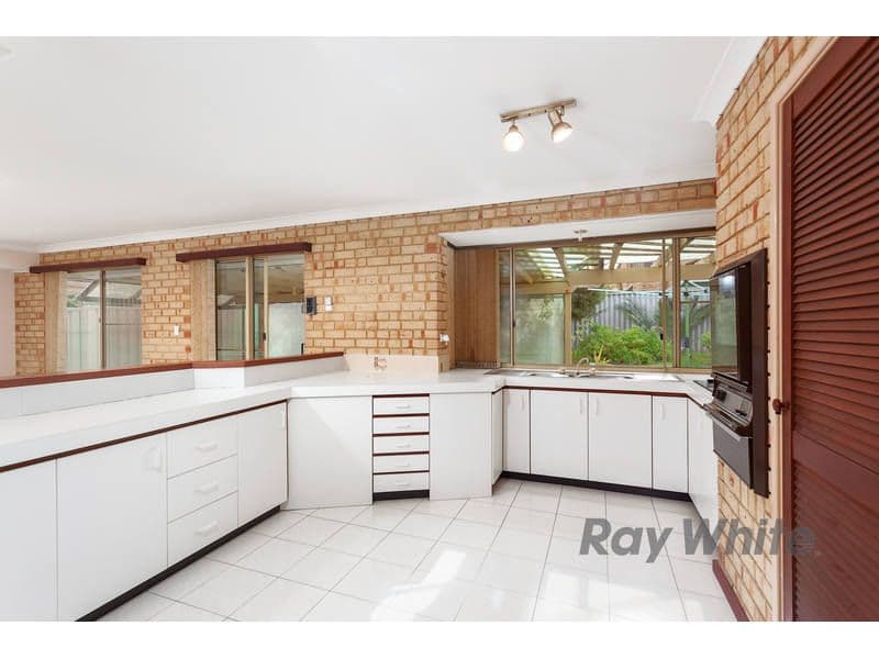 556 Marmion Street, BOORAGOON WA 6154, Booragoon - Thumbnail 2