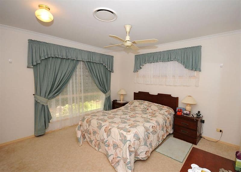 43 Bowerbird Avenue, ELI WATERS QLD 4655, Eli Waters - Thumbnail 3
