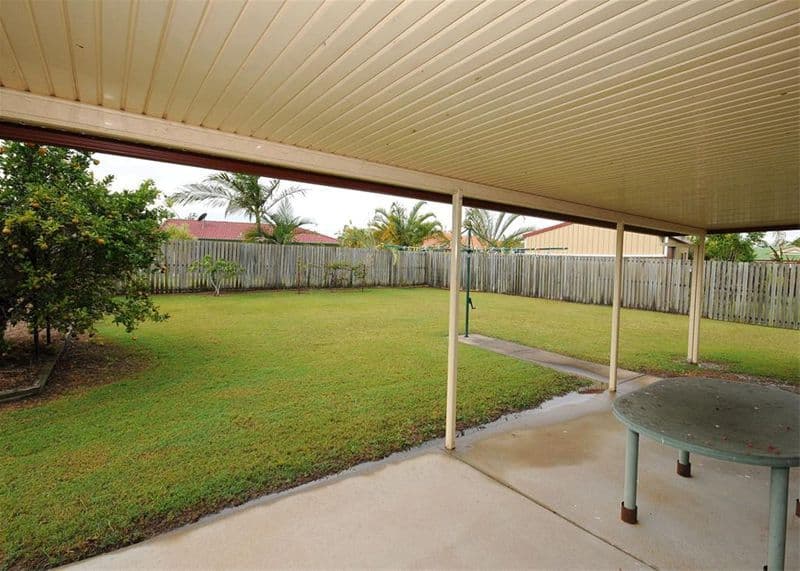 43 Bowerbird Avenue, ELI WATERS QLD 4655, Eli Waters - Thumbnail 6