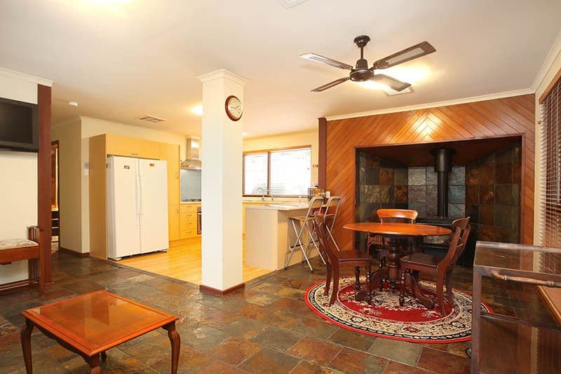 4 Chapman Crescent, Redwood Park SA 5097, Redwood Park - Thumbnail 3