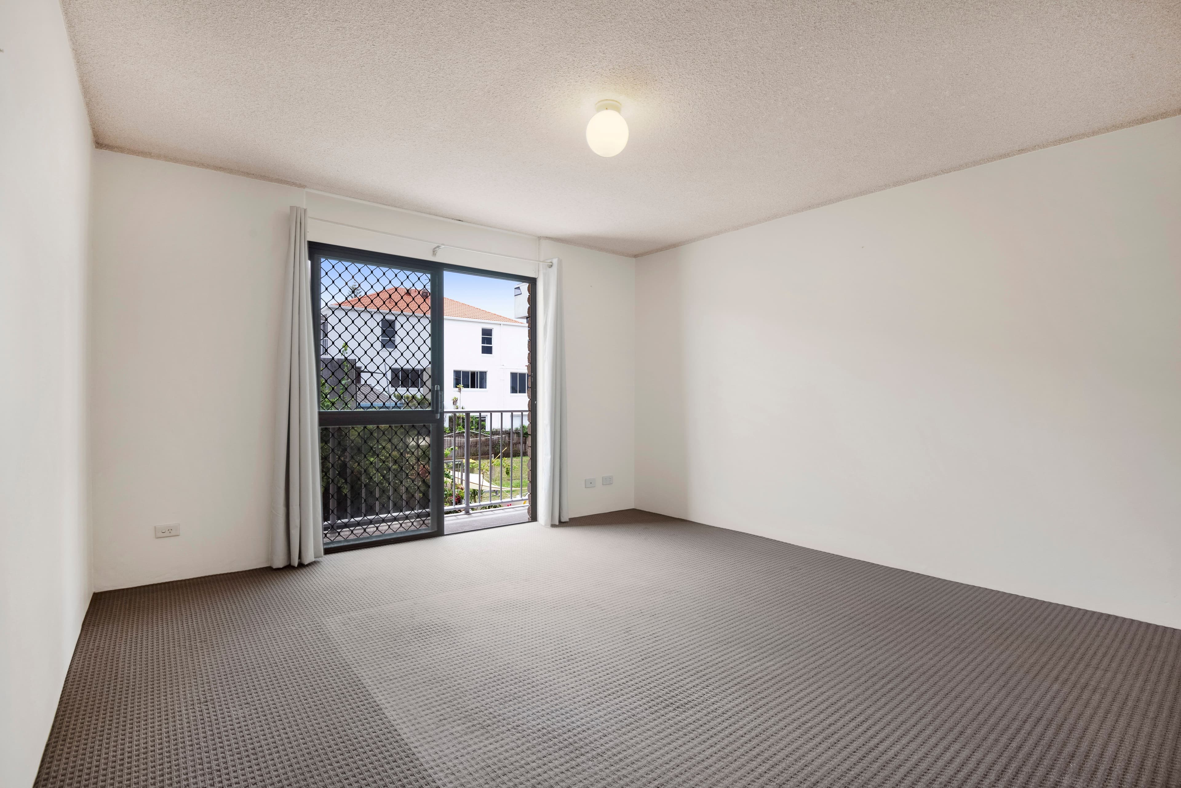 1371 Gold Coast Highway, Palm Beach QLD 4221, Palm Beach - Thumbnail 2