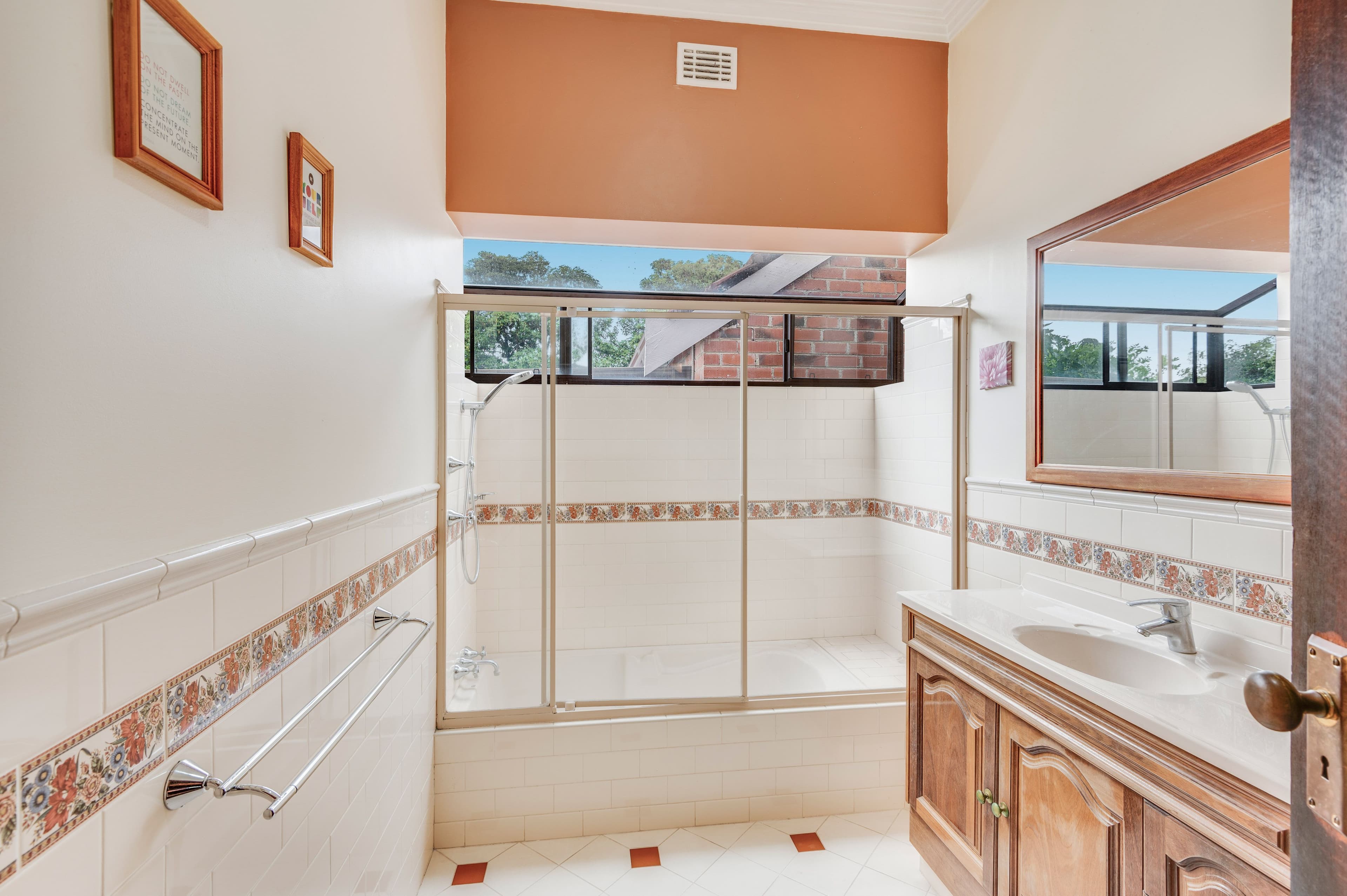 132 Gwenyfred Road, Kensington WA 6151, Kensington - Thumbnail 7