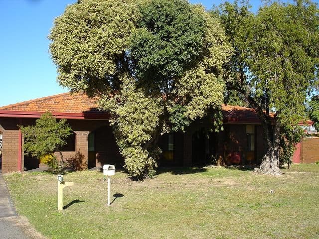 33 Carman Way, BASSENDEAN WA 6054, Bassendean - Thumbnail 2