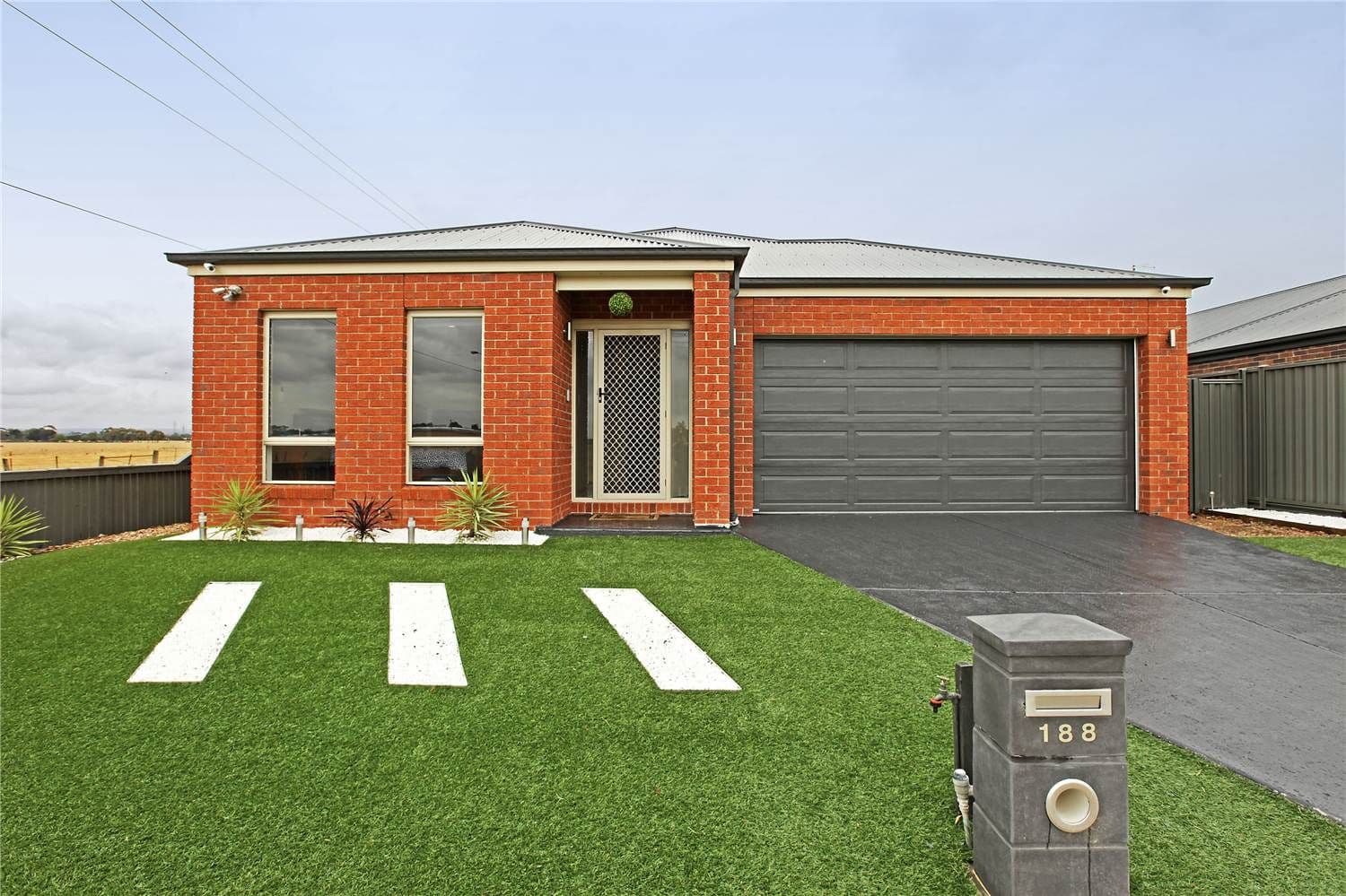 188 Canterbury Road West, LARA VIC 3212, Lara - Thumbnail 2