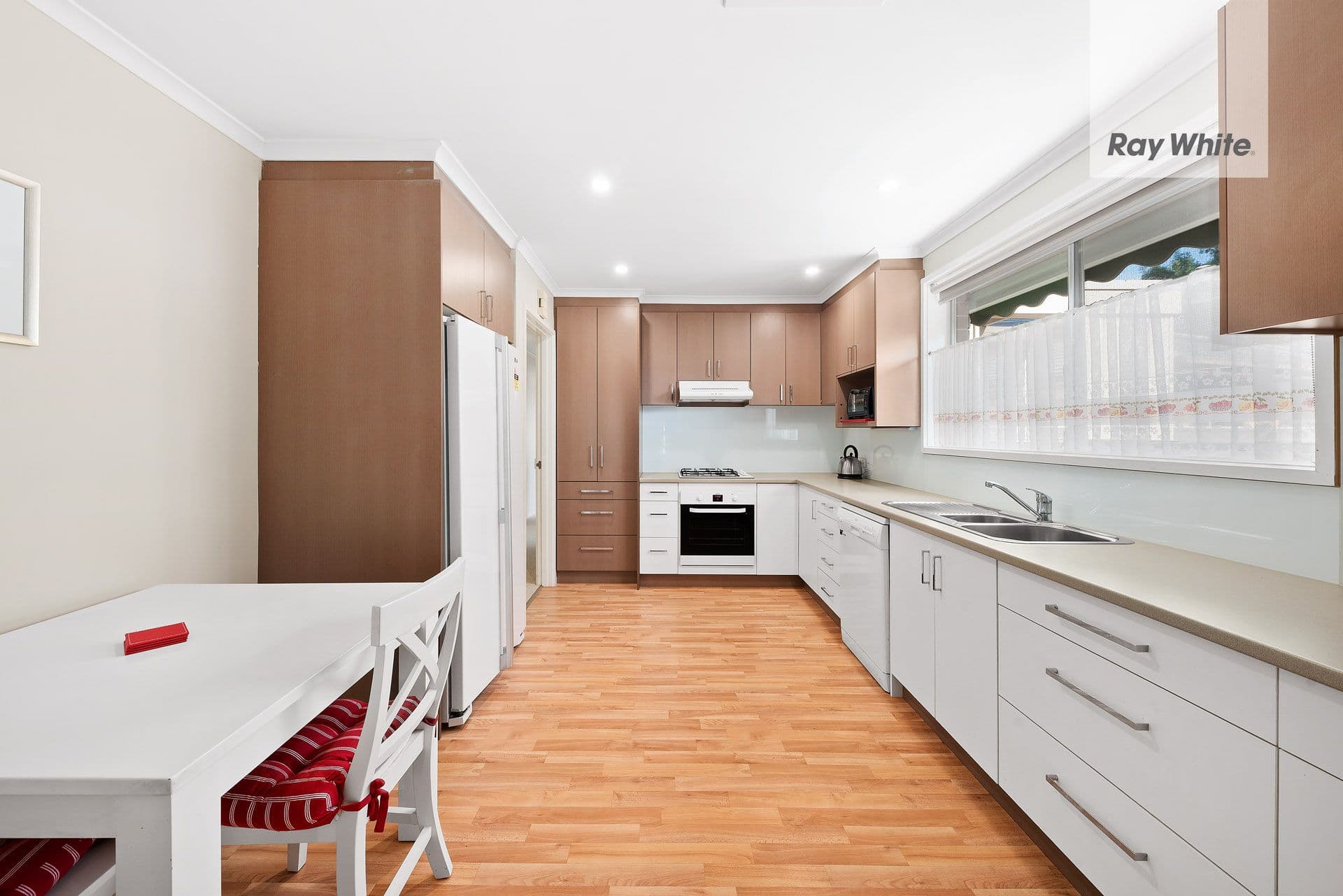 187 Greenwood Drive, Bundoora VIC 3083, Bundoora - Thumbnail 4