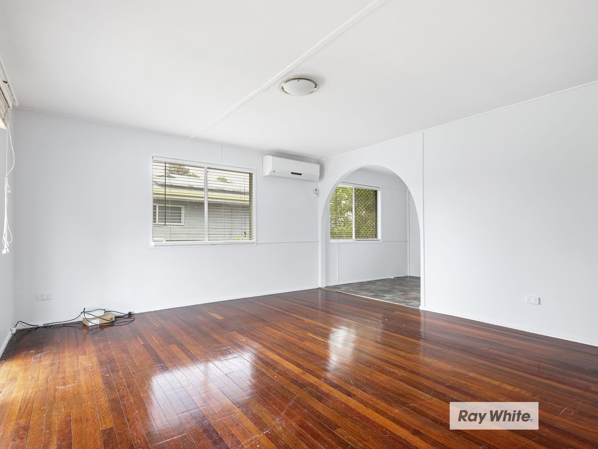 41 Russell Street, Silkstone QLD 4304, Silkstone - Thumbnail 5