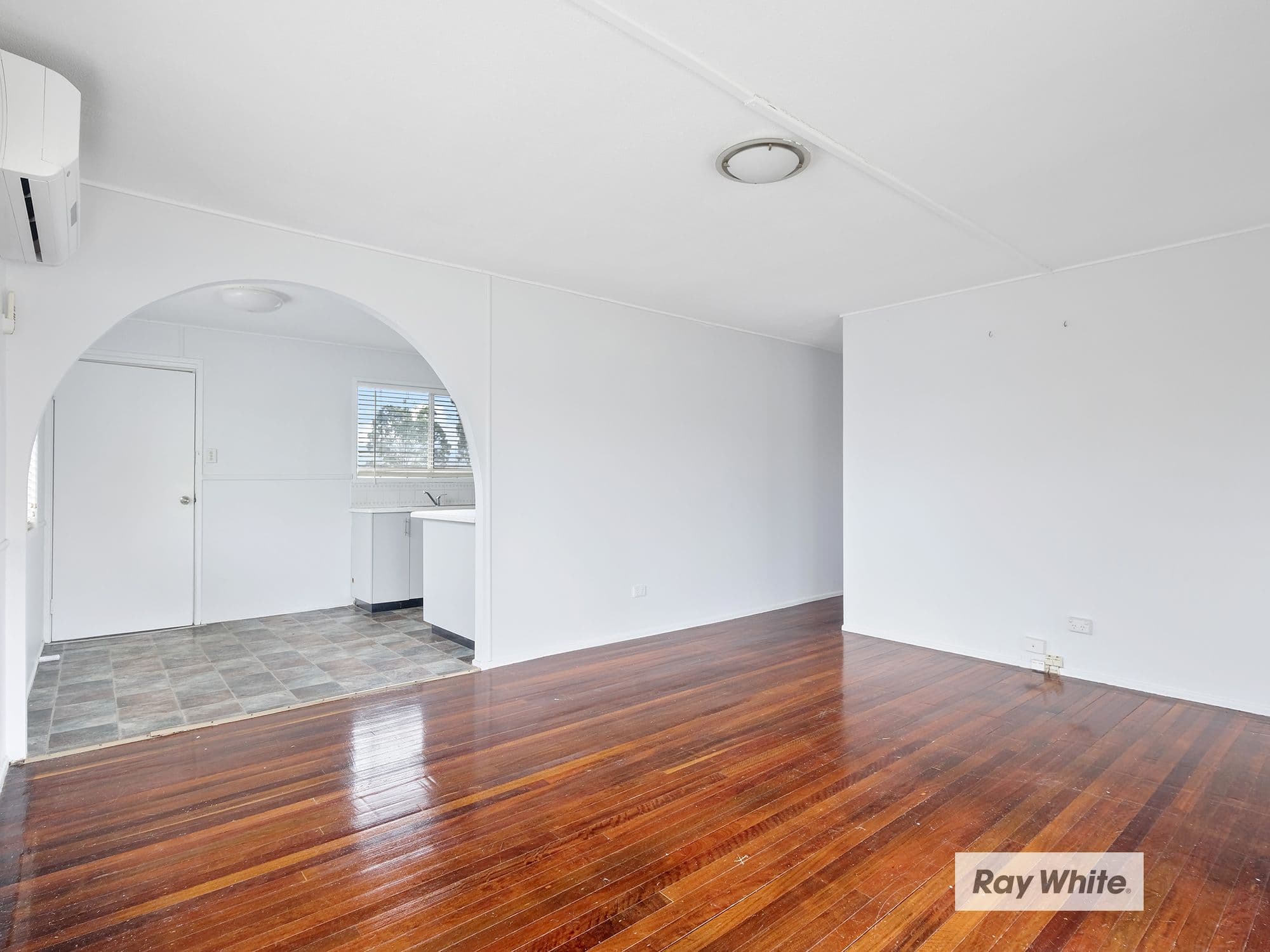 41 Russell Street, Silkstone QLD 4304, Silkstone - Thumbnail 6