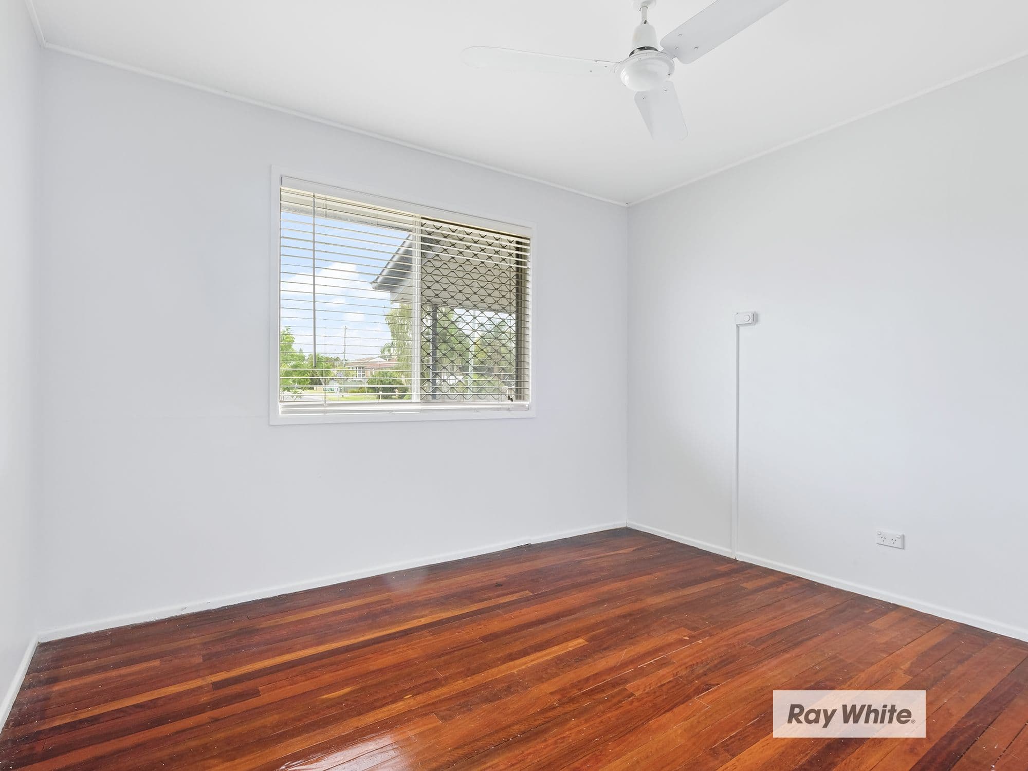 41 Russell Street, Silkstone QLD 4304, Silkstone - Thumbnail 7