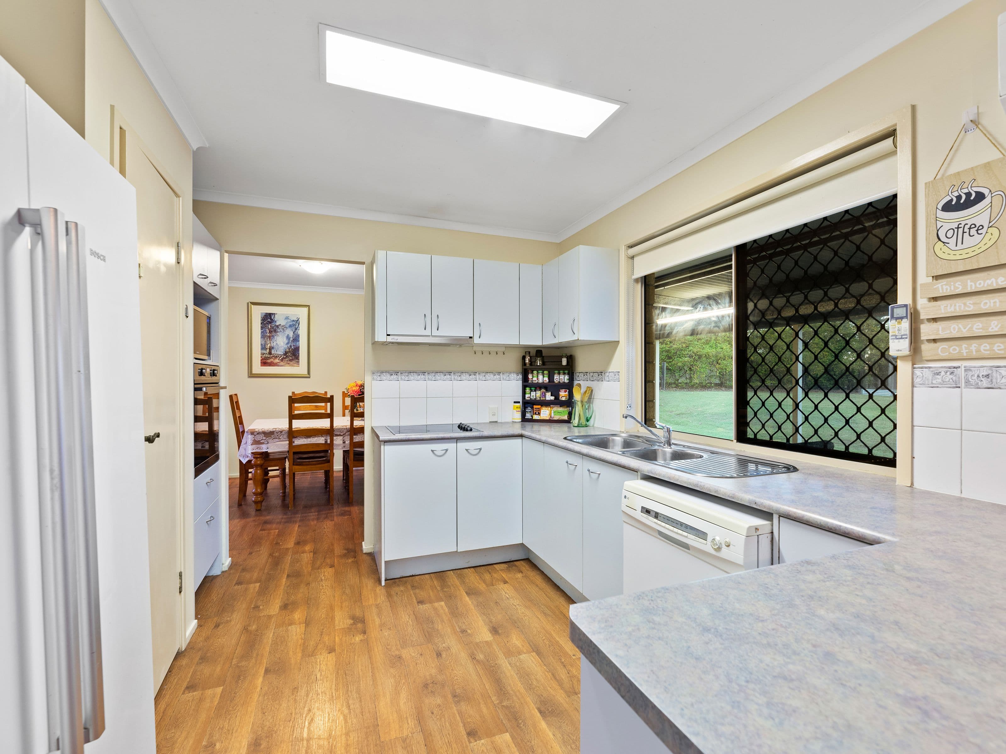 19 Walnut Drive, Brightview QLD 4311, Brightview - Thumbnail 8