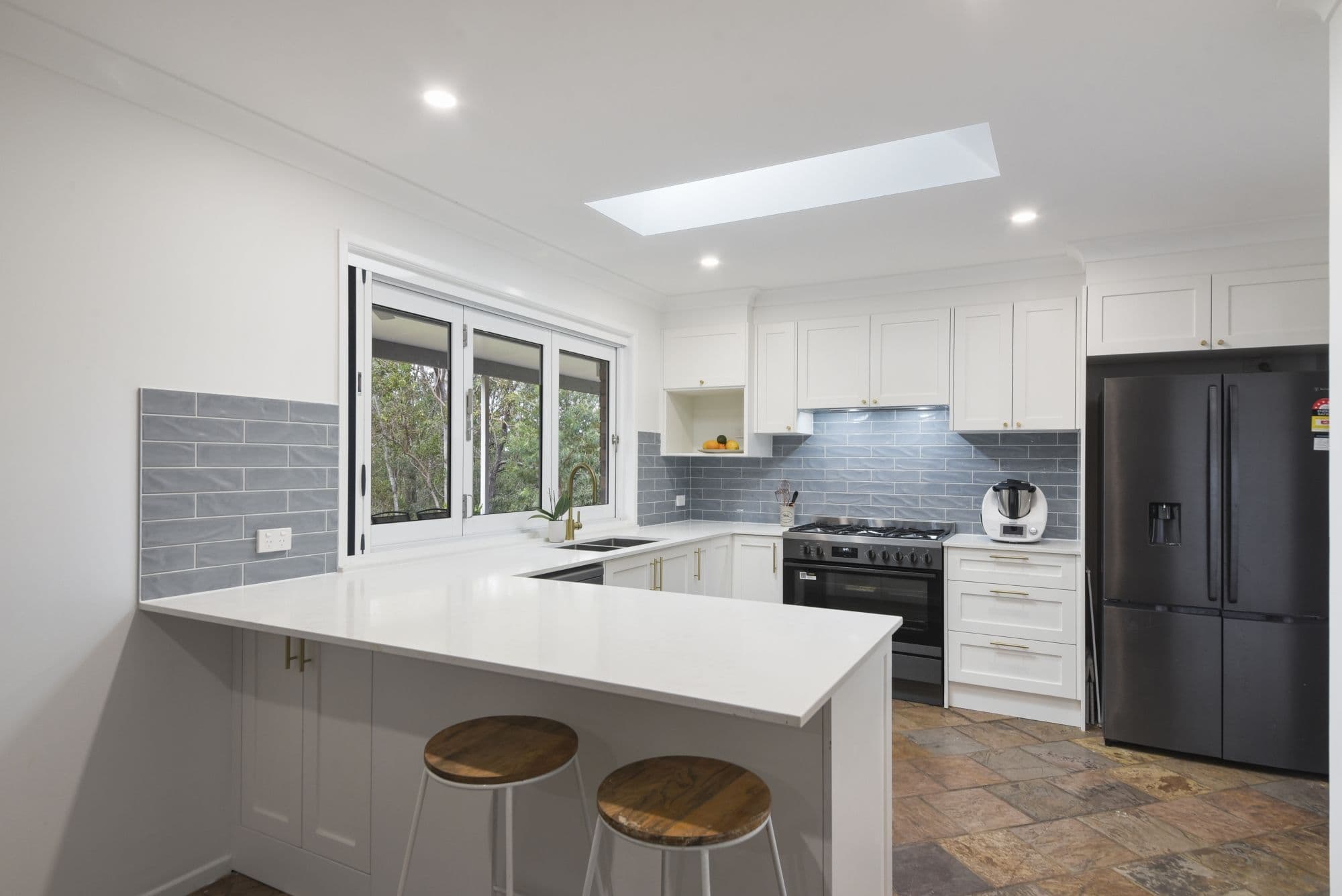 6 Springfield Court, Wights Mountain QLD 4520, Wights Mountain - Thumbnail 2