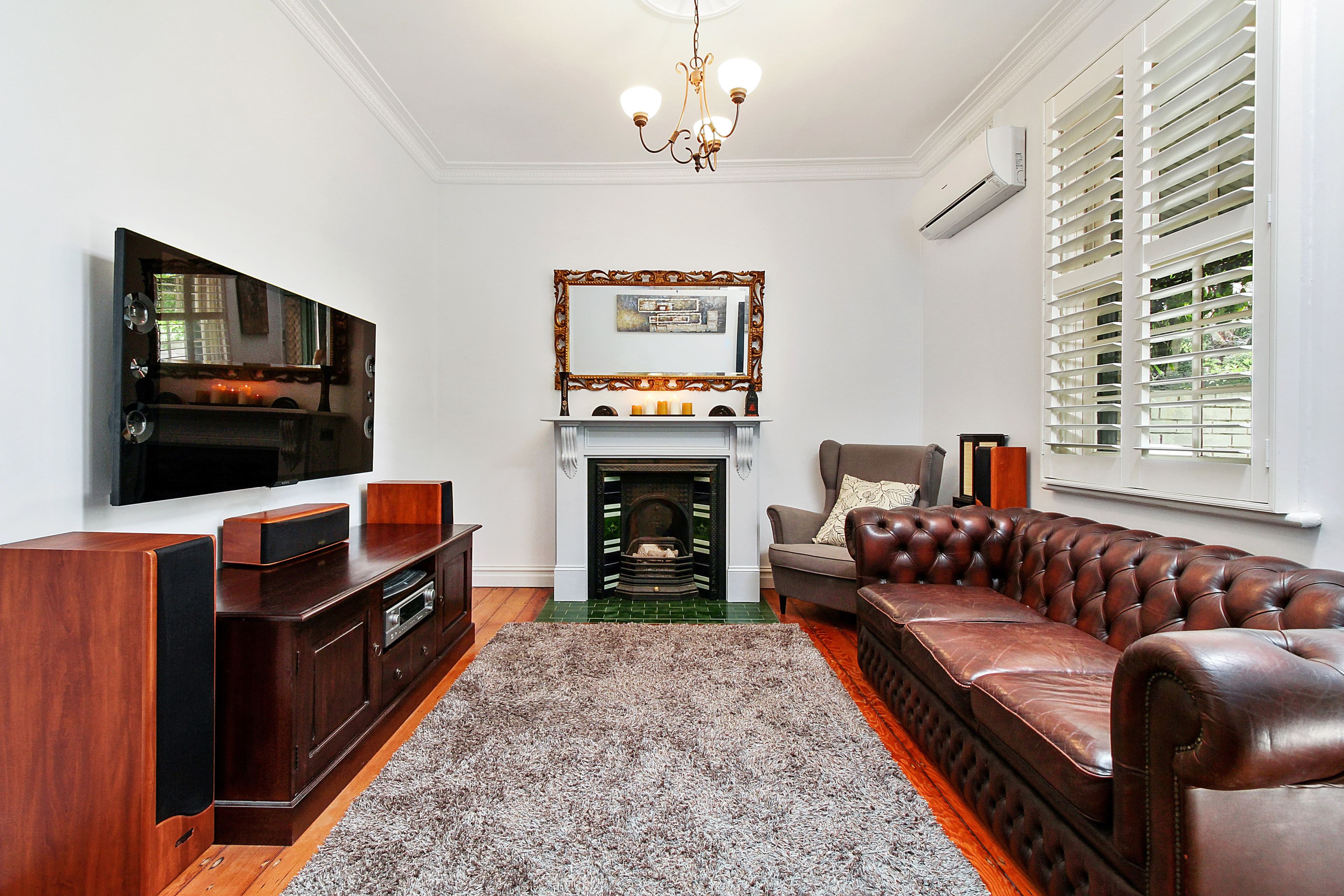 10 Burns Street, Petersham - Thumbnail 2