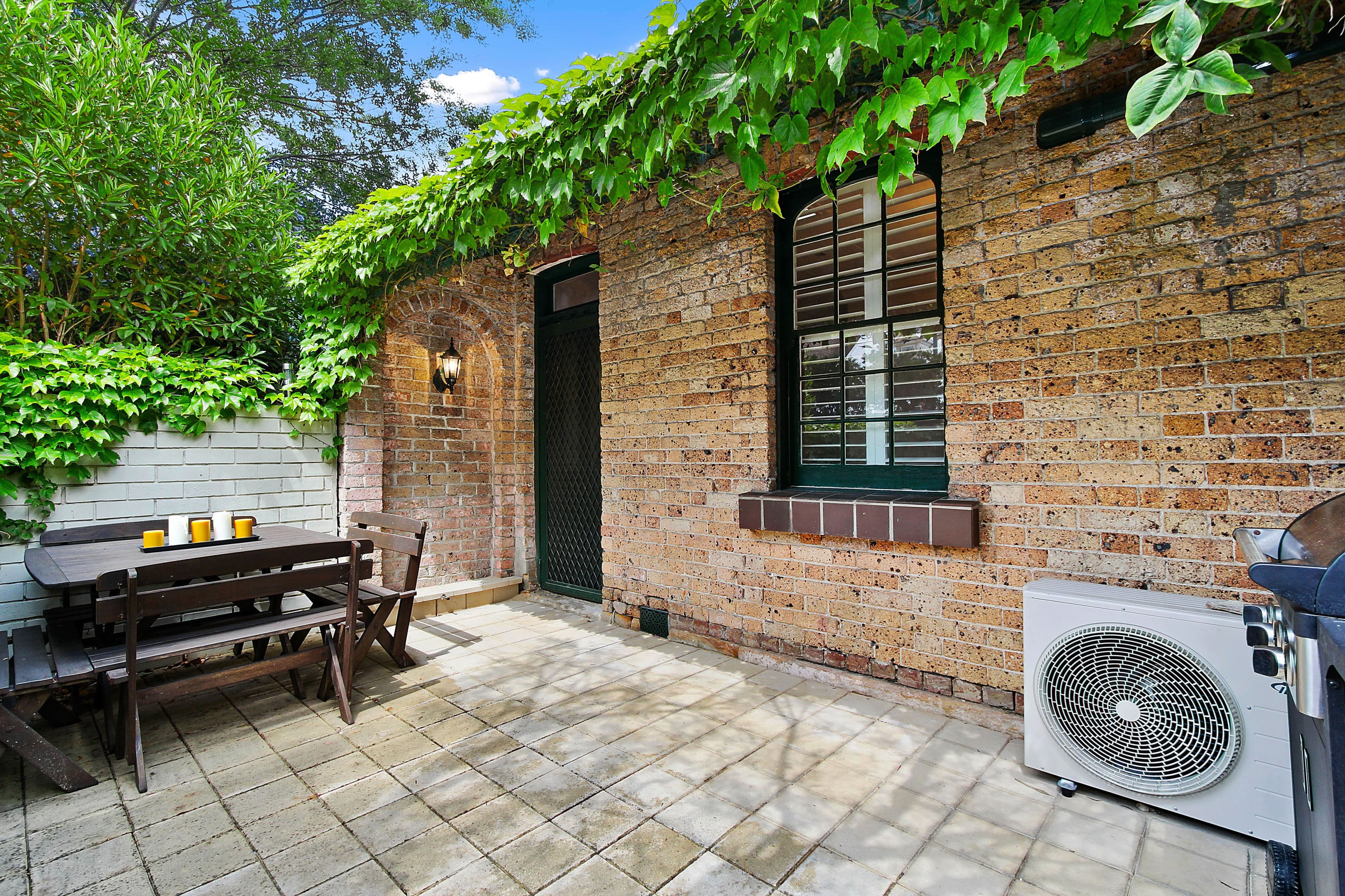 10 Burns Street, Petersham - Thumbnail 4