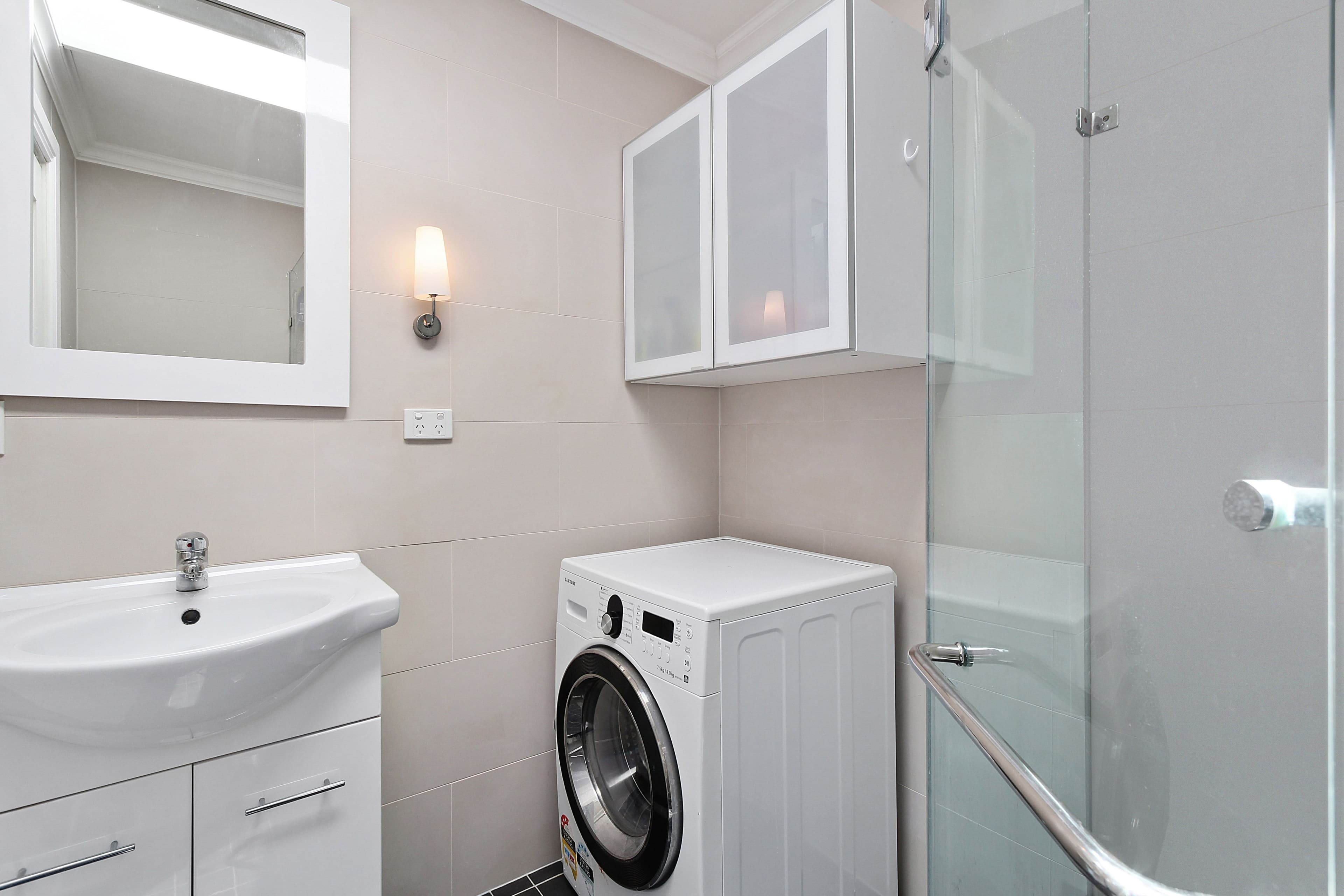 10 Burns Street, Petersham - Thumbnail 8