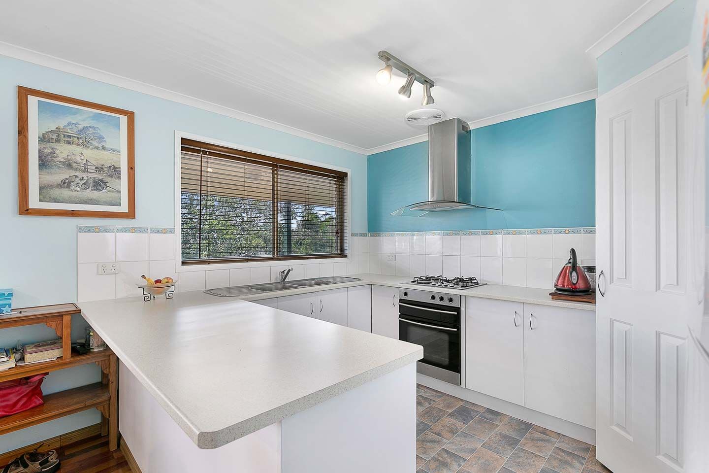 8 Petrel Avenue, River Heads QLD 4655, River Heads - Thumbnail 3