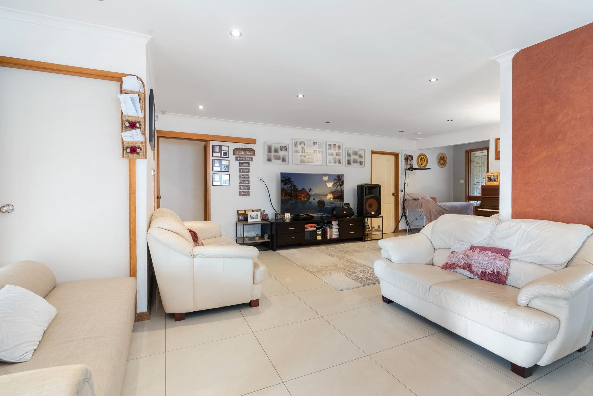 10 Marble Close, Bossley Park NSW 2176, Bossley Park - Thumbnail 4