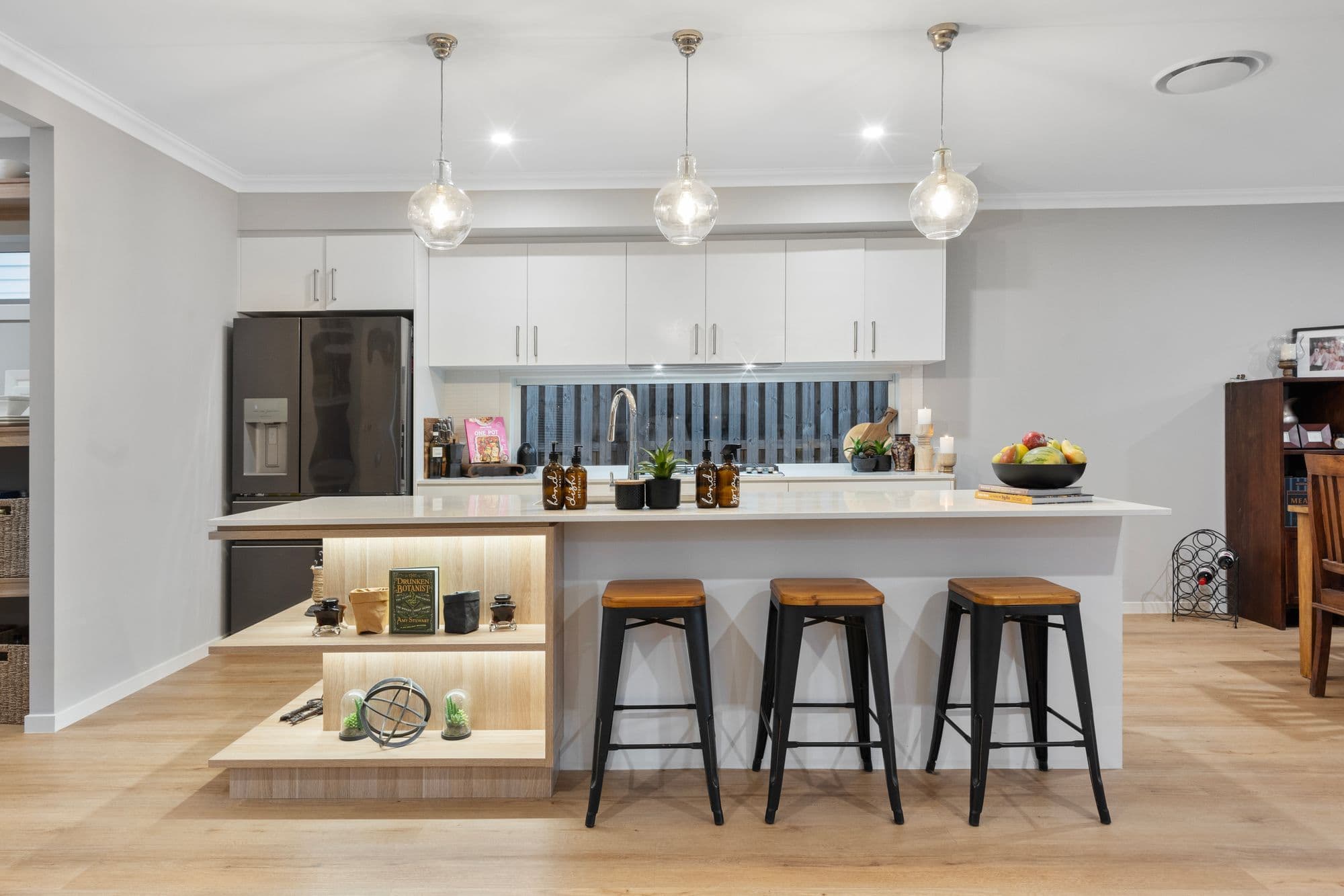 7 Walker Avenue, Belivah QLD 4207, Belivah - Thumbnail 2