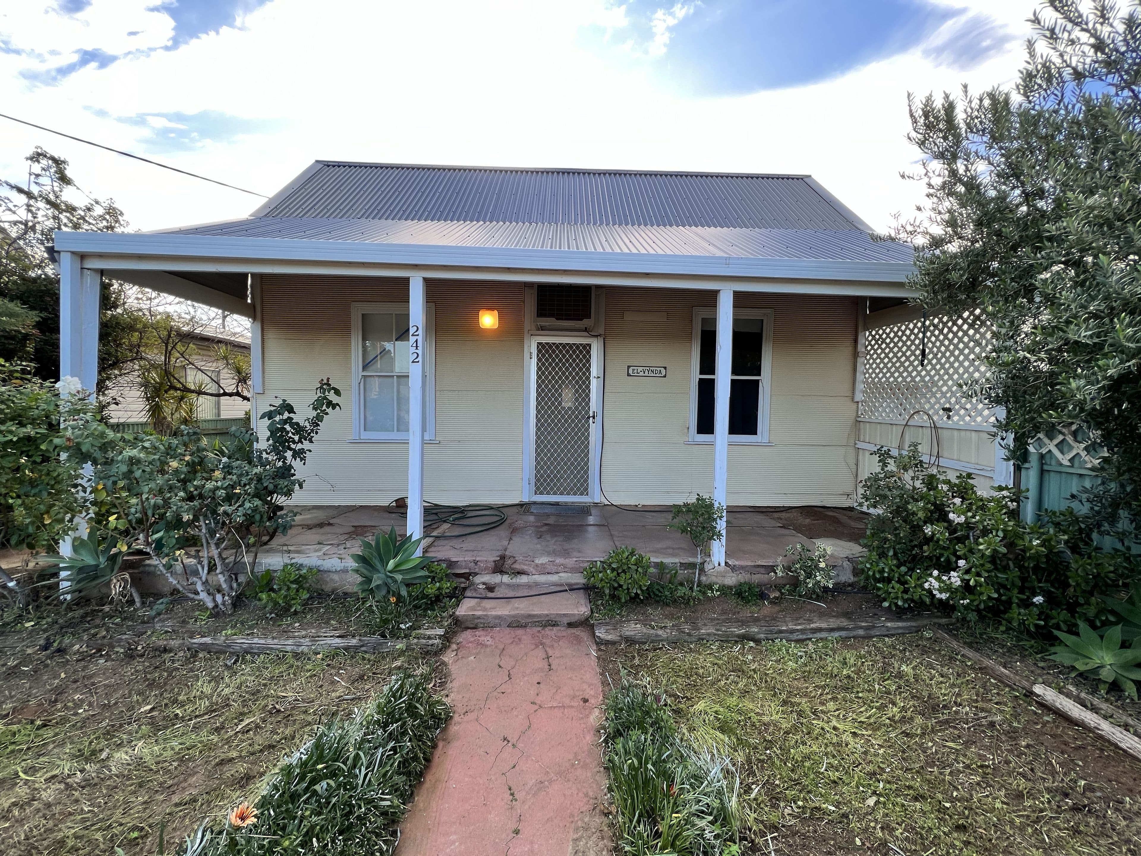 242a Mercury Street, Broken Hill NSW 2880, Broken Hill - Thumbnail 2