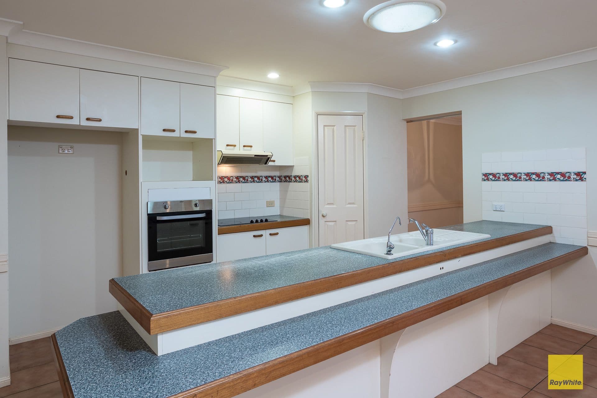 24 Strachan Road, Victoria Point QLD 4165, Victoria Point - Thumbnail 3