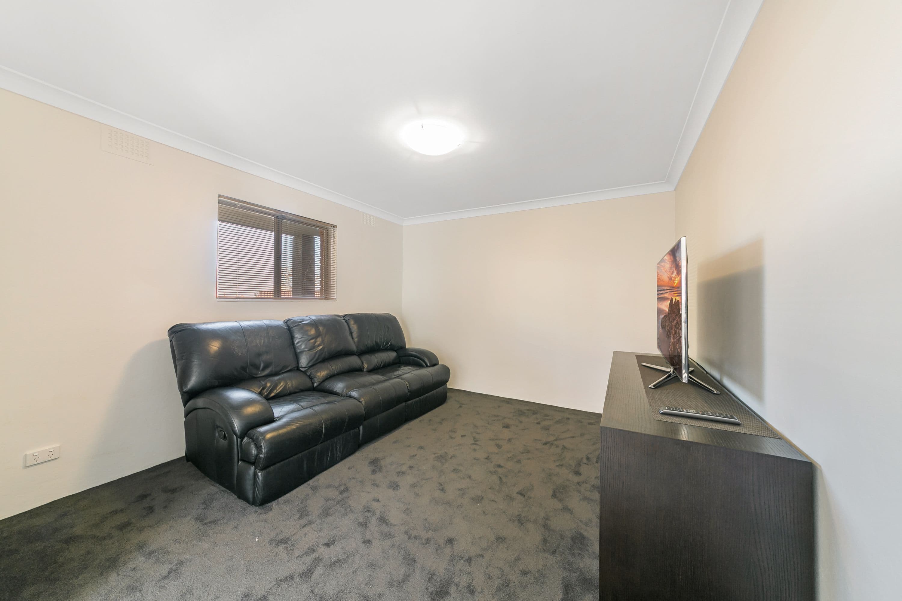 7 Swan Street, Gladesville - Thumbnail 7
