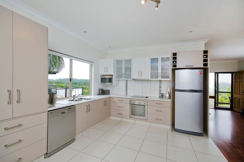 7 Correa Court, ELANORA QLD 4221, Elanora - Thumbnail 6