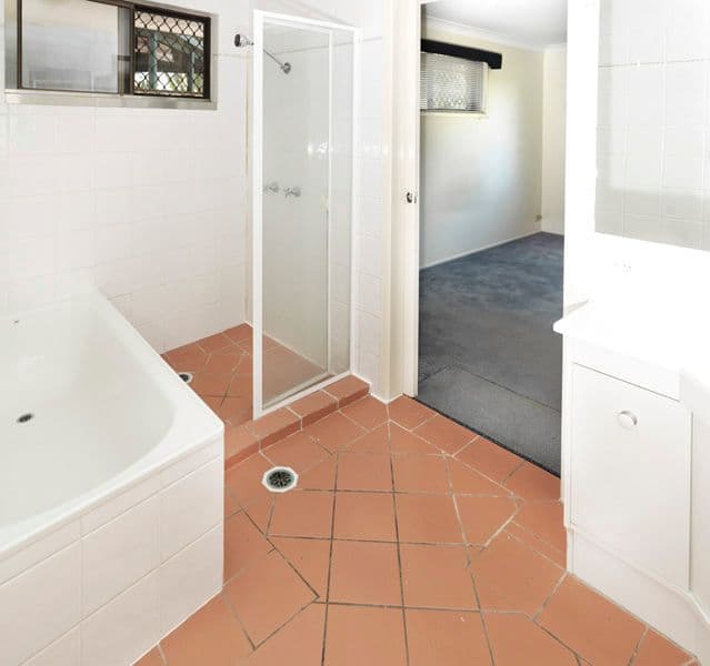 4  Rosella Court, CARRARA QLD 4211, Carrara - Thumbnail 6