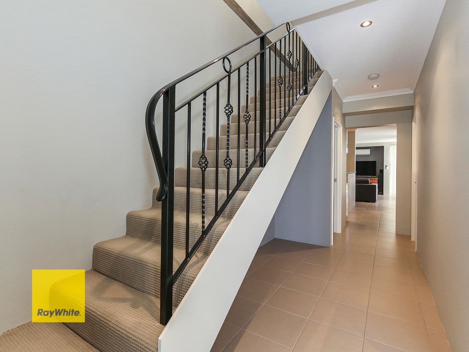2 Dana Way, Madeley WA 6065, Madeley - Thumbnail 3