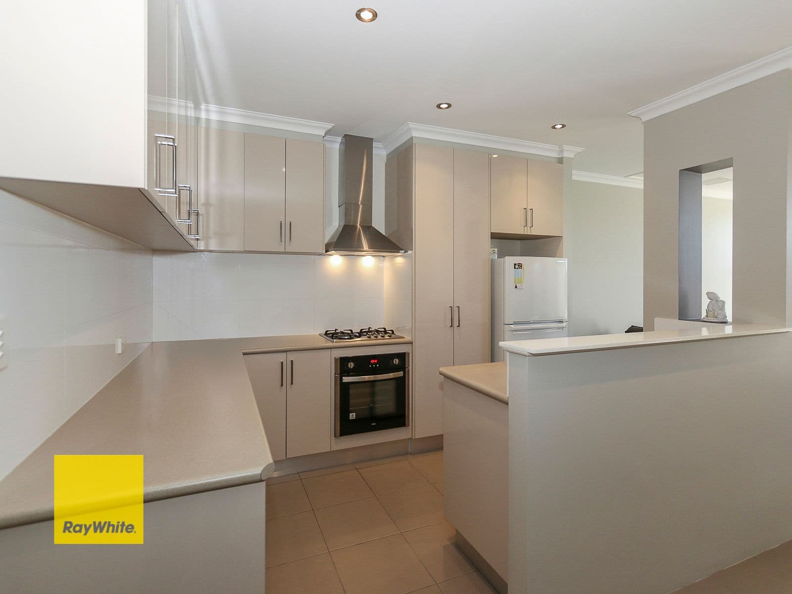 2 Dana Way, Madeley WA 6065, Madeley - Thumbnail 7