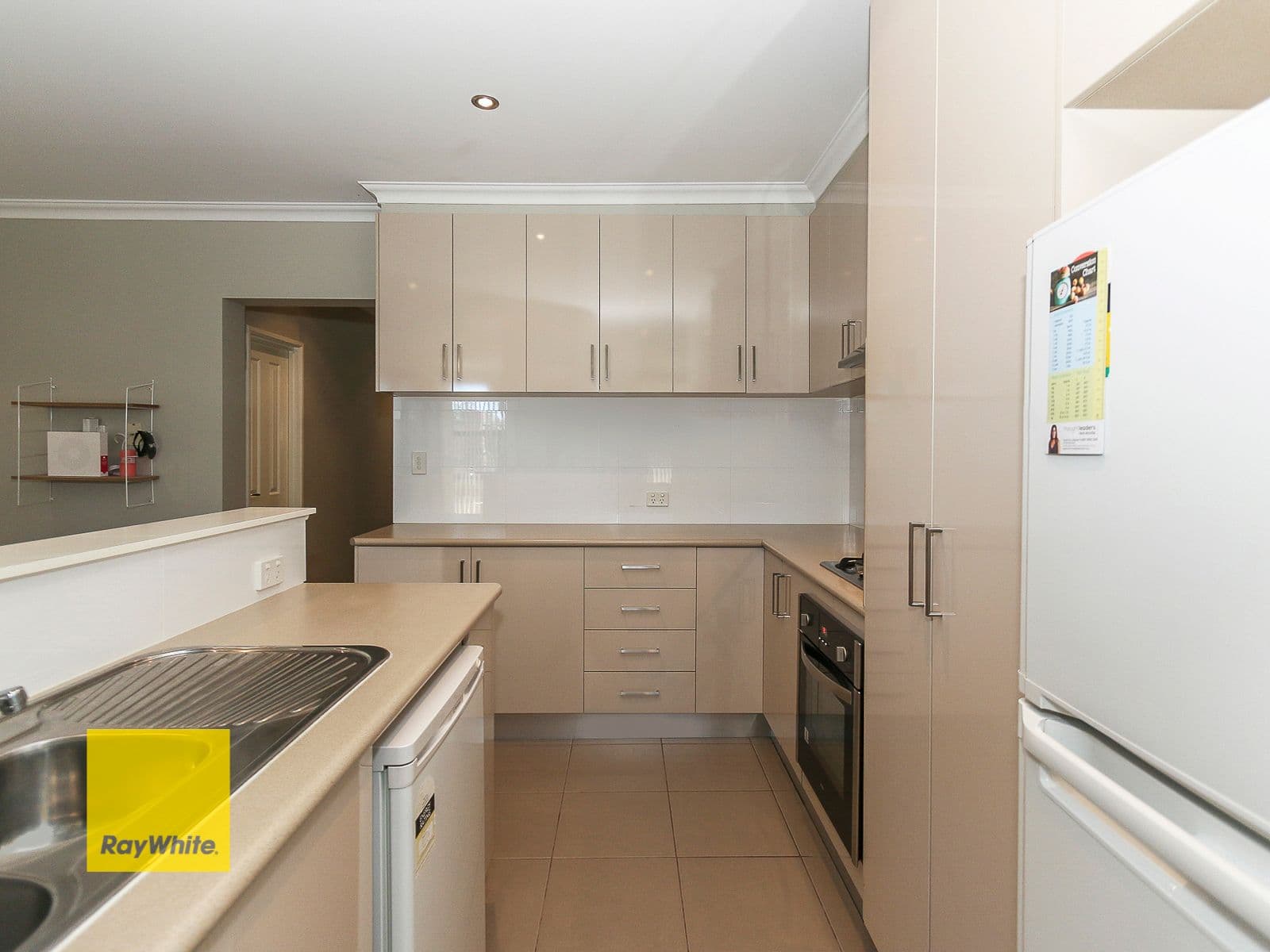 2 Dana Way, Madeley WA 6065, Madeley - Thumbnail 8