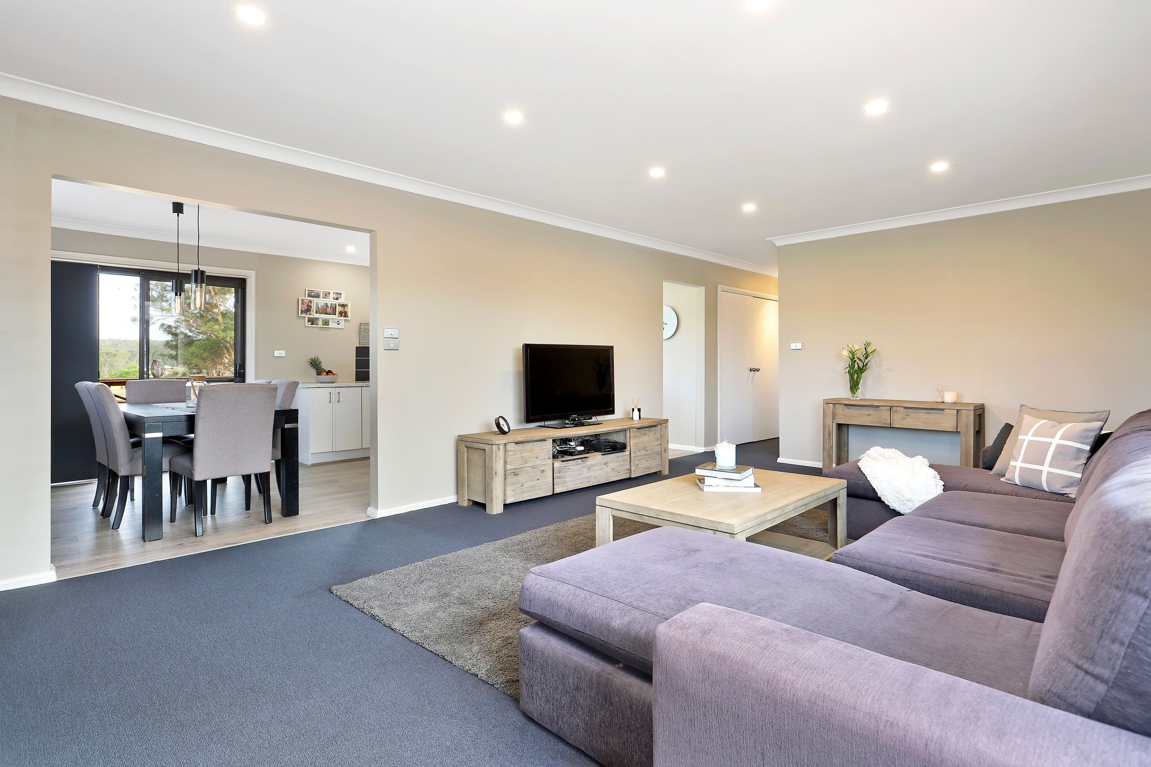 1 Mawson Place, Pitt Town - Thumbnail 2