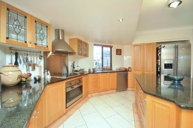 6 Tynedale Place, CARSELDINE QLD 4034, Carseldine - Thumbnail 2