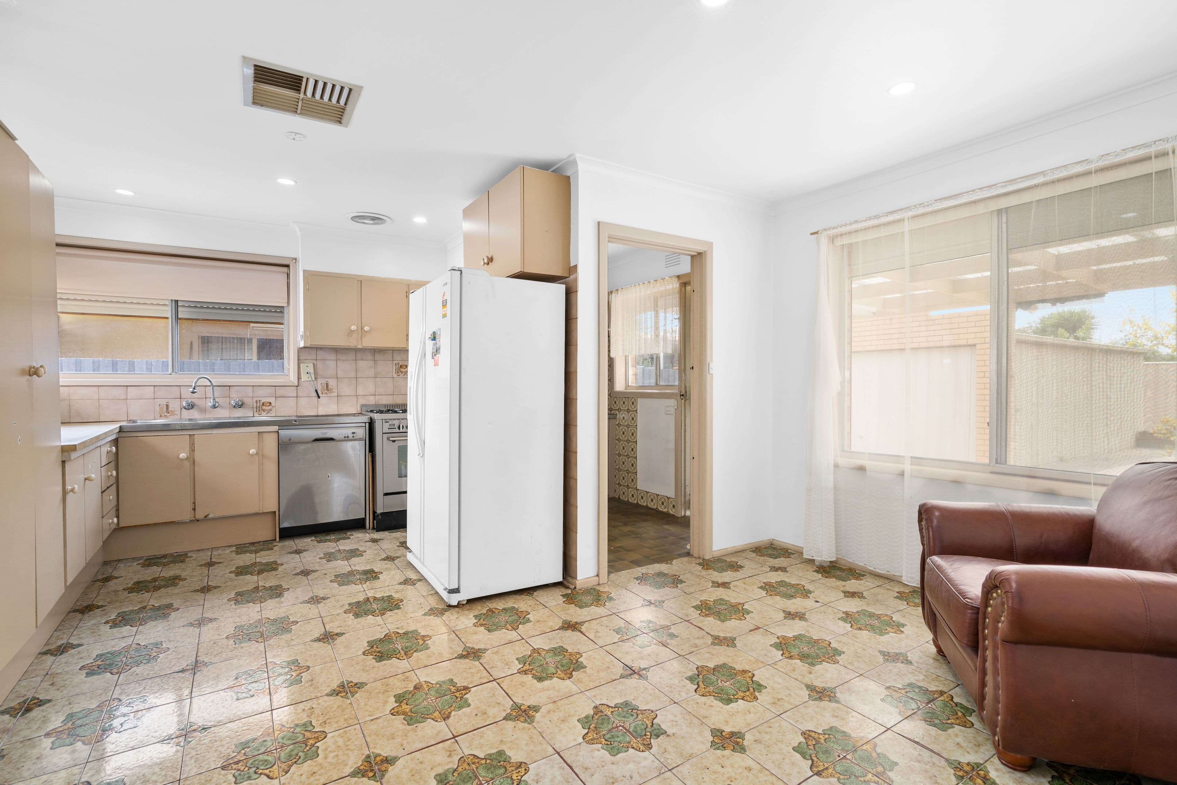 132 Dalton Road, Thomastown VIC 3074, Thomastown - Thumbnail 4