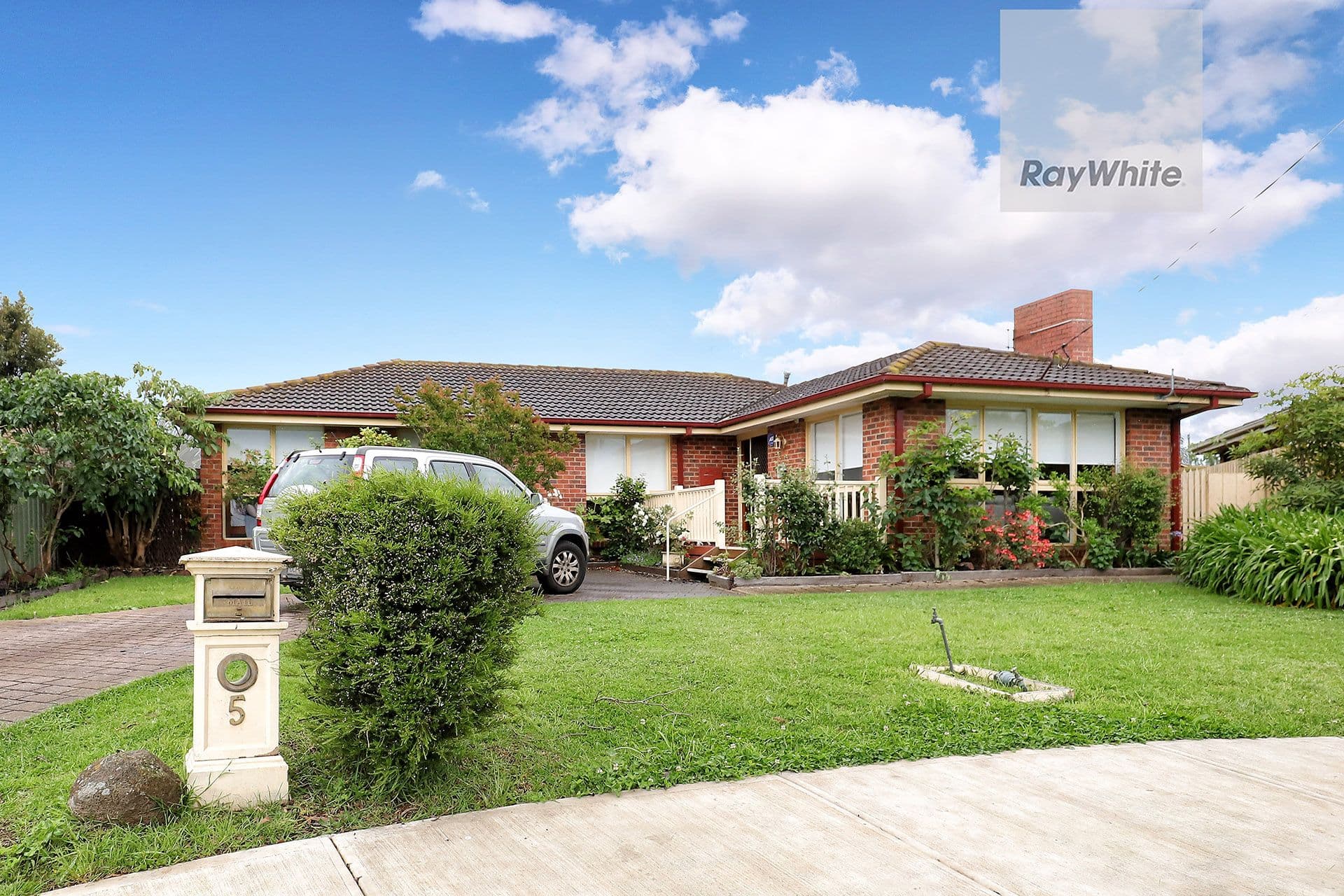 5 Fiona Court, Gladstone Park VIC 3043, Gladstone Park - Thumbnail 2