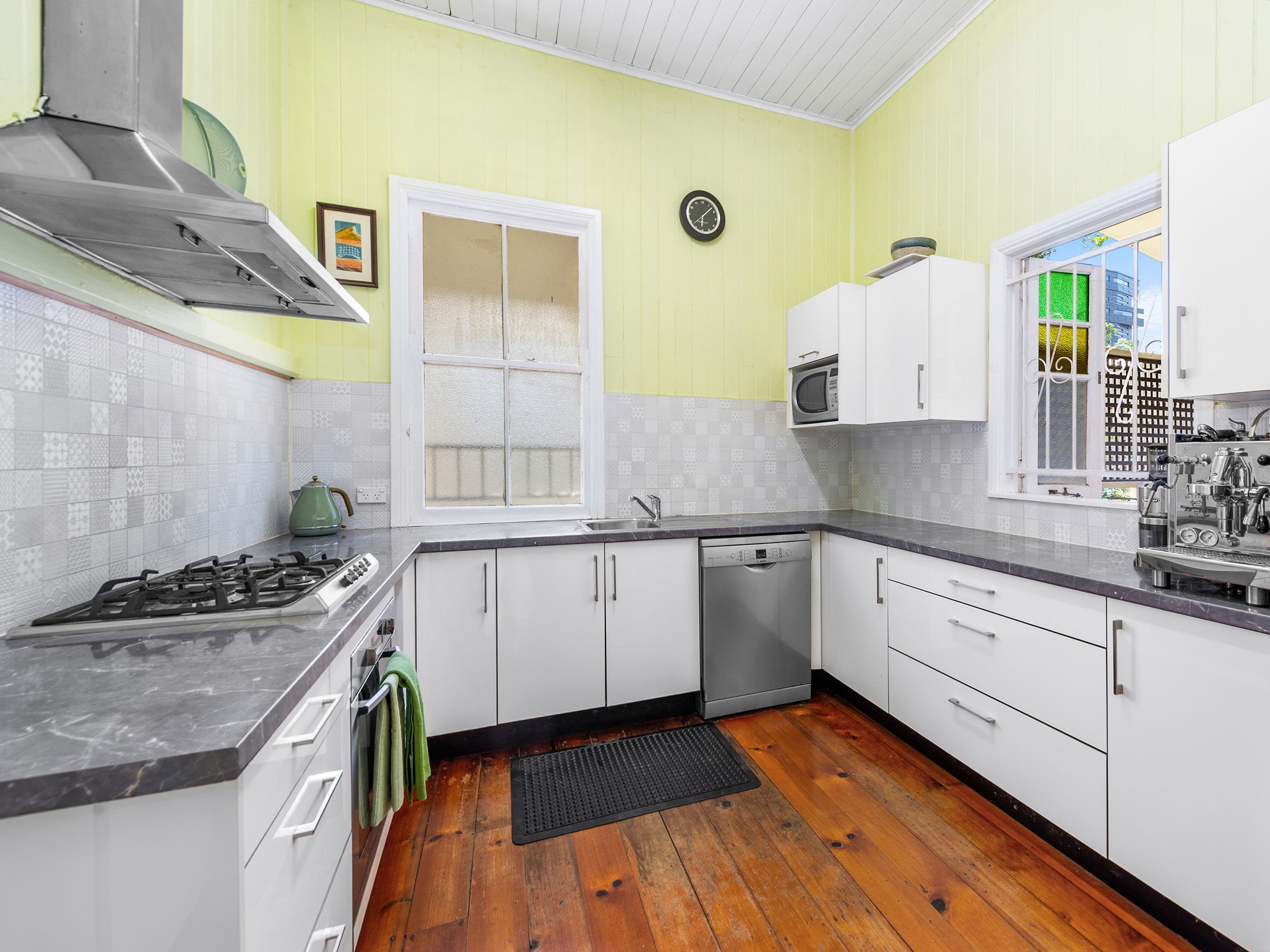 9 Hazlewood Street, Highgate Hill QLD 4101, Highgate Hill - Thumbnail 8