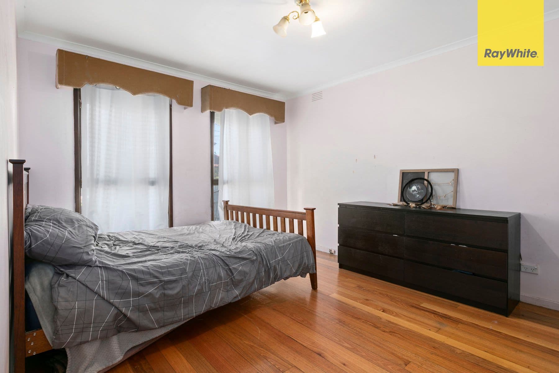 33 Erindale Avenue, Deer Park VIC 3023, Deer Park - Thumbnail 5