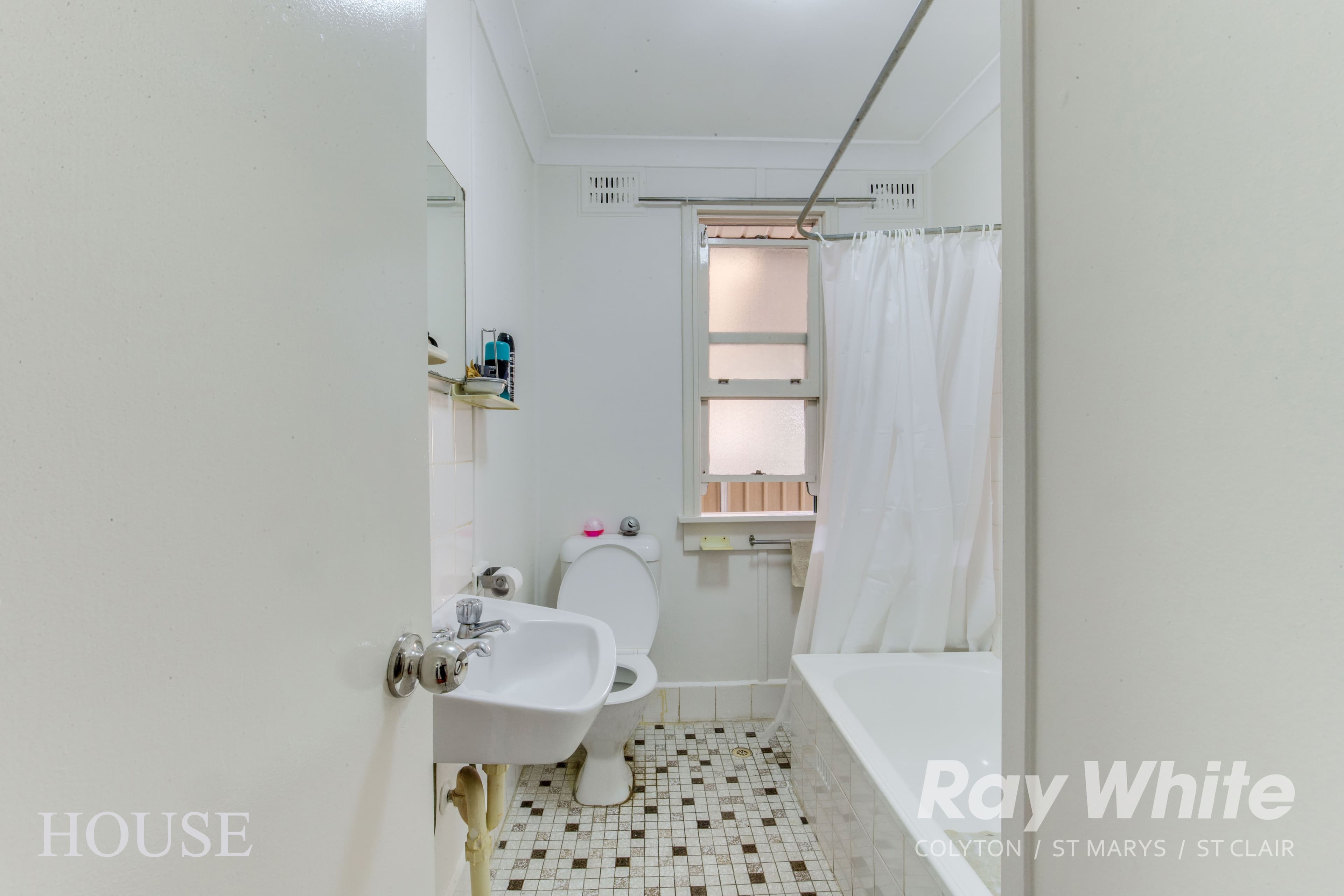 372 Luxford Road, Lethbridge Park - Thumbnail 8