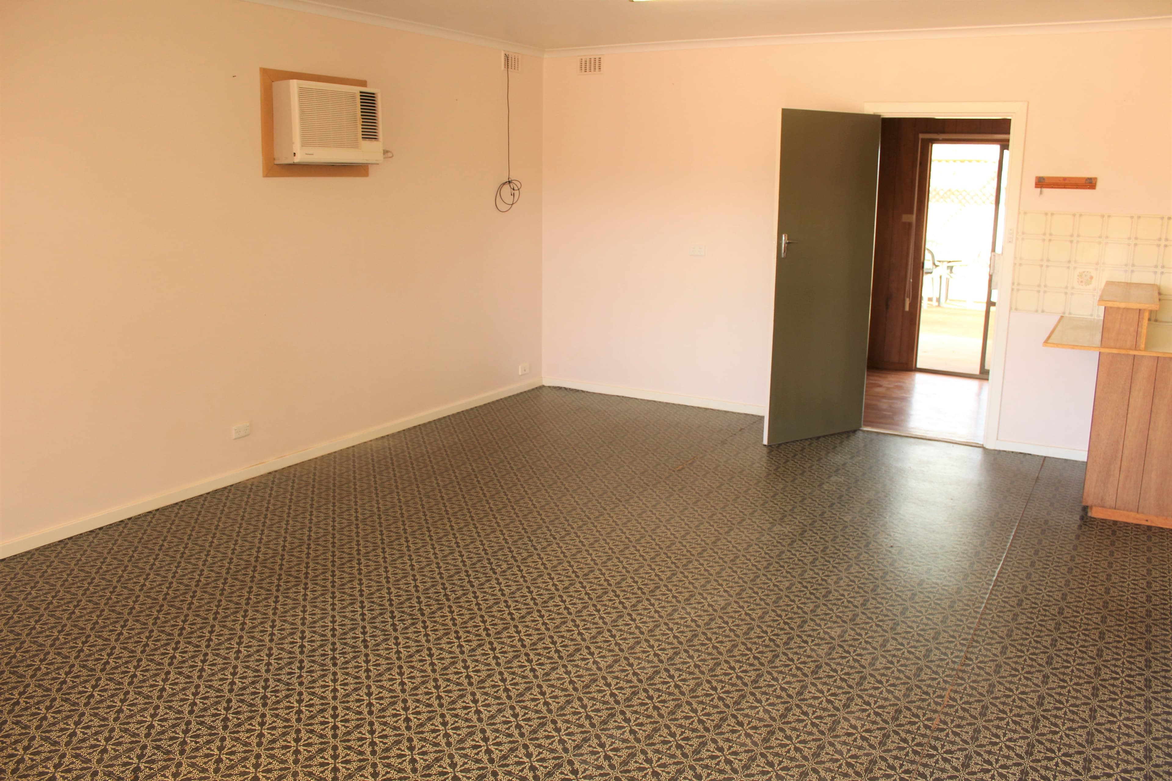 16 SIDNEY Road, Tumby Bay SA 5605, Tumby Bay - Thumbnail 2