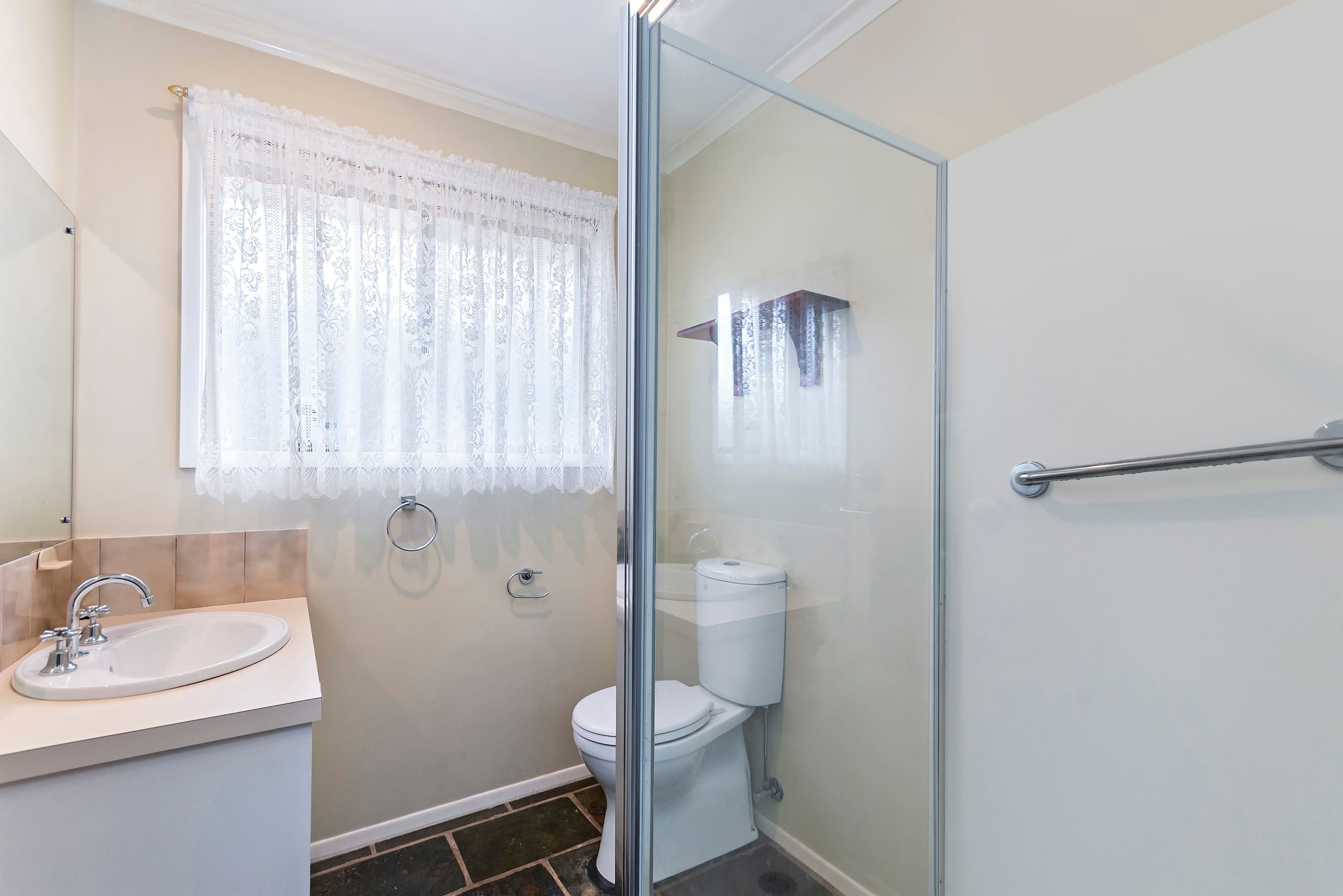2 Hibiscus Avenue, Warrnambool VIC 3280, Warrnambool - Thumbnail 6