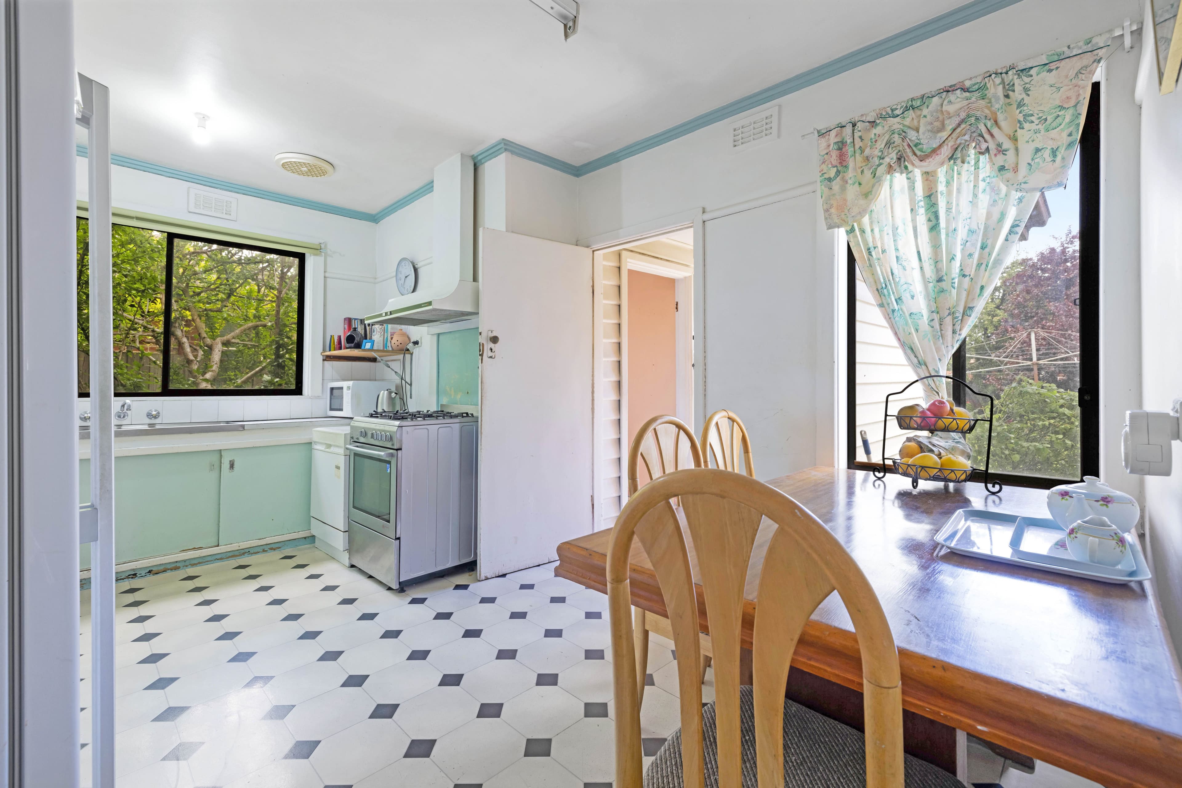 60 Justin Avenue, Glenroy VIC 3046, Glenroy - Thumbnail 3